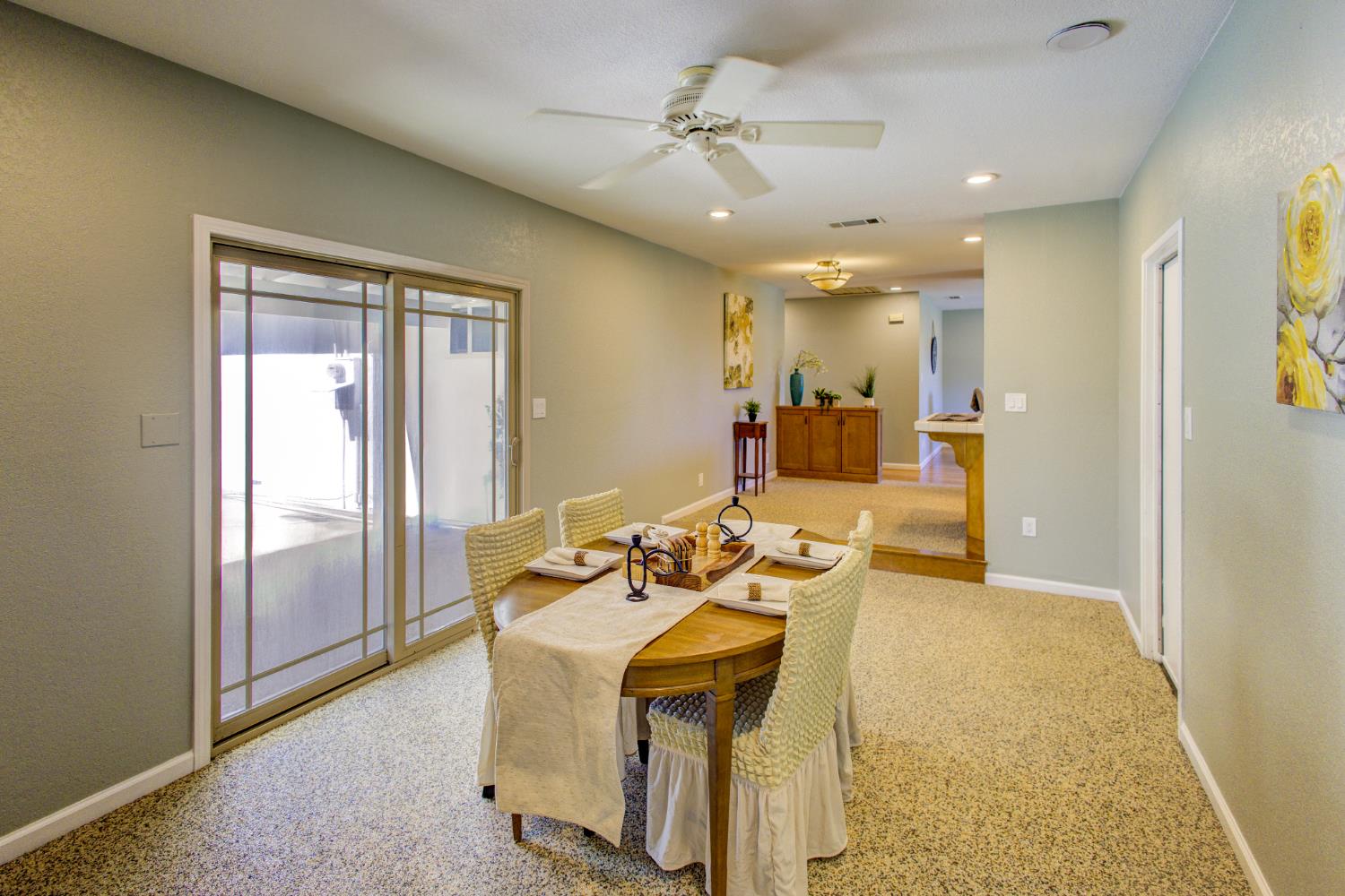 514 W San Gabriel Ave, Clovis, CA 93612