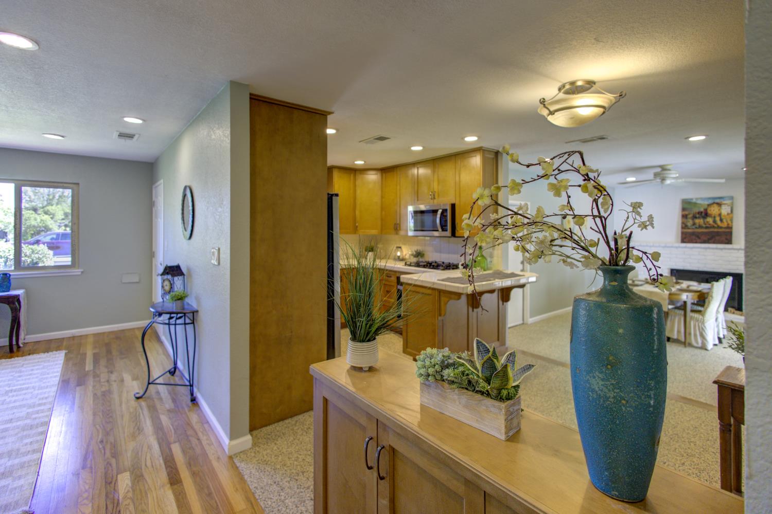 514 W San Gabriel Ave, Clovis, CA 93612