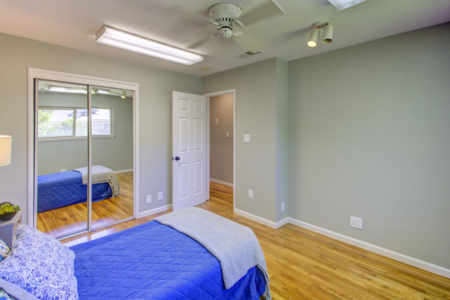 514 W San Gabriel Ave, Clovis, CA 93612