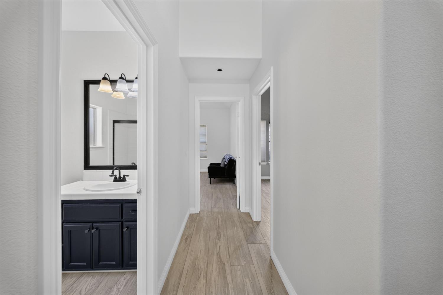 602 Fallbrook Ave, Clovis, CA 93611