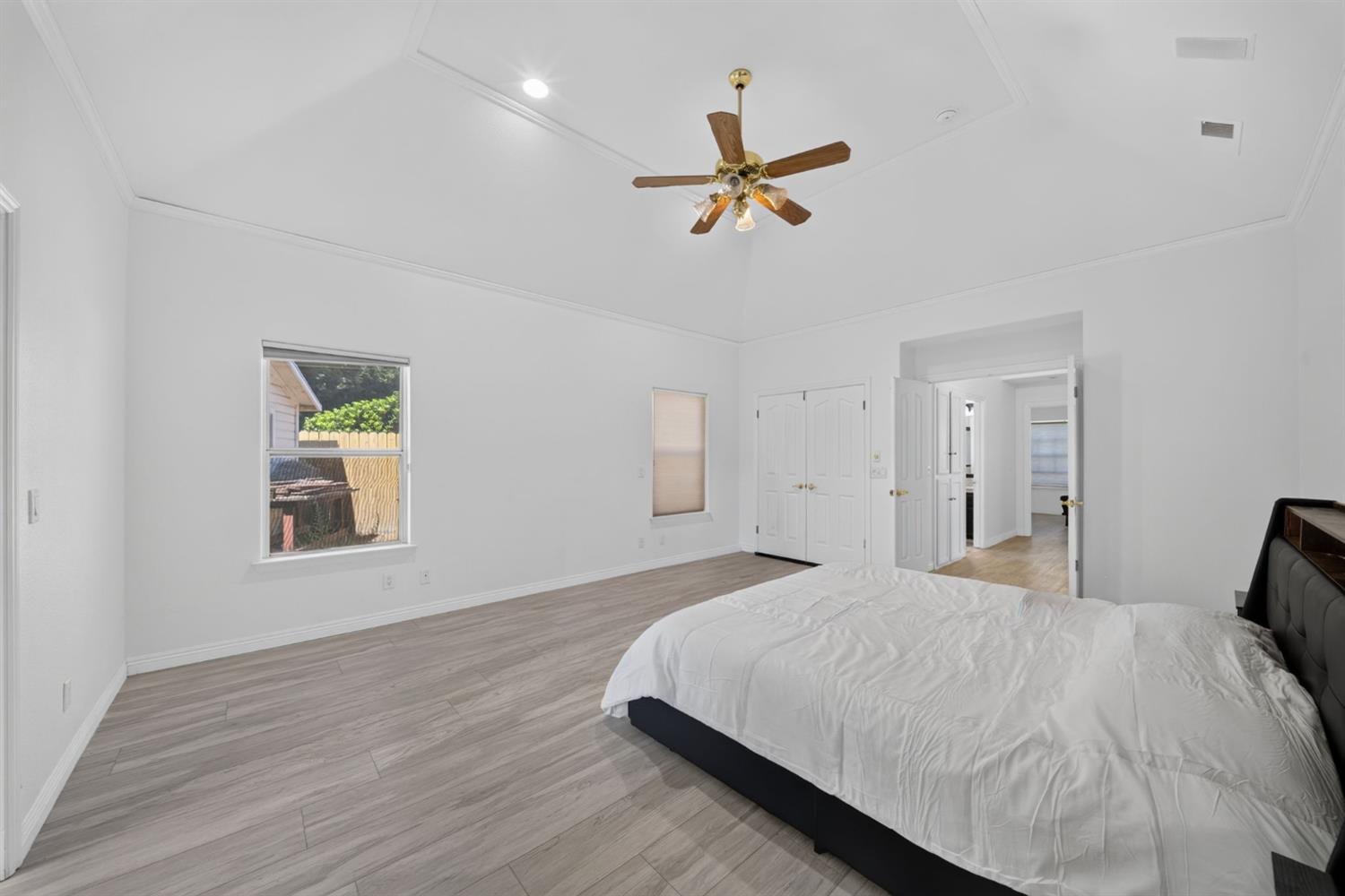 602 Fallbrook Ave, Clovis, CA 93611