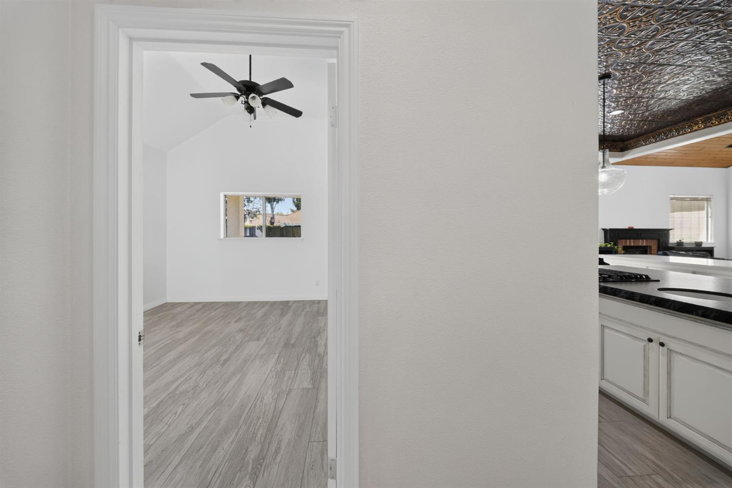 602 Fallbrook Ave, Clovis, CA 93611
