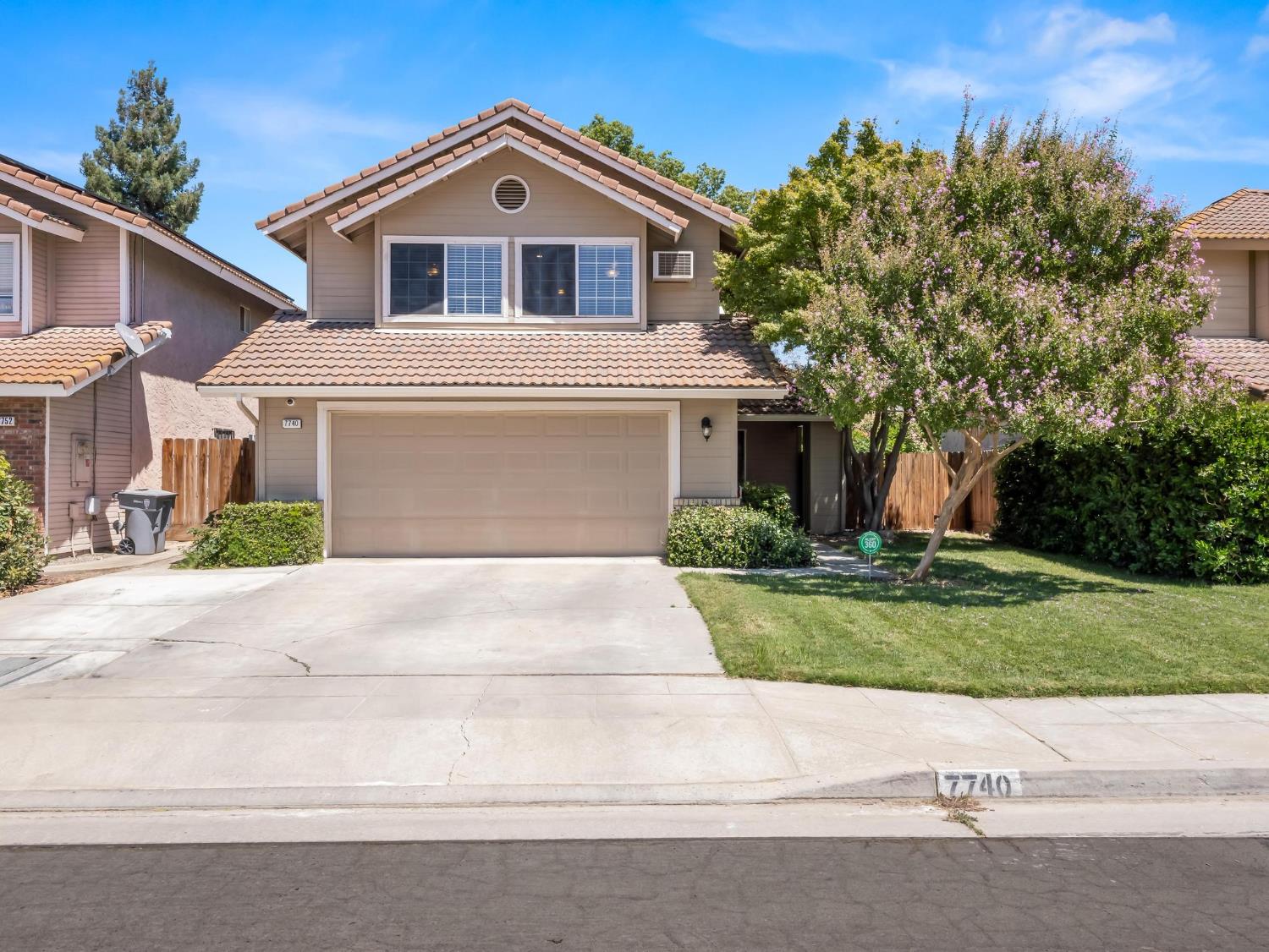 7740 N 8Th St, Fresno, CA 93720