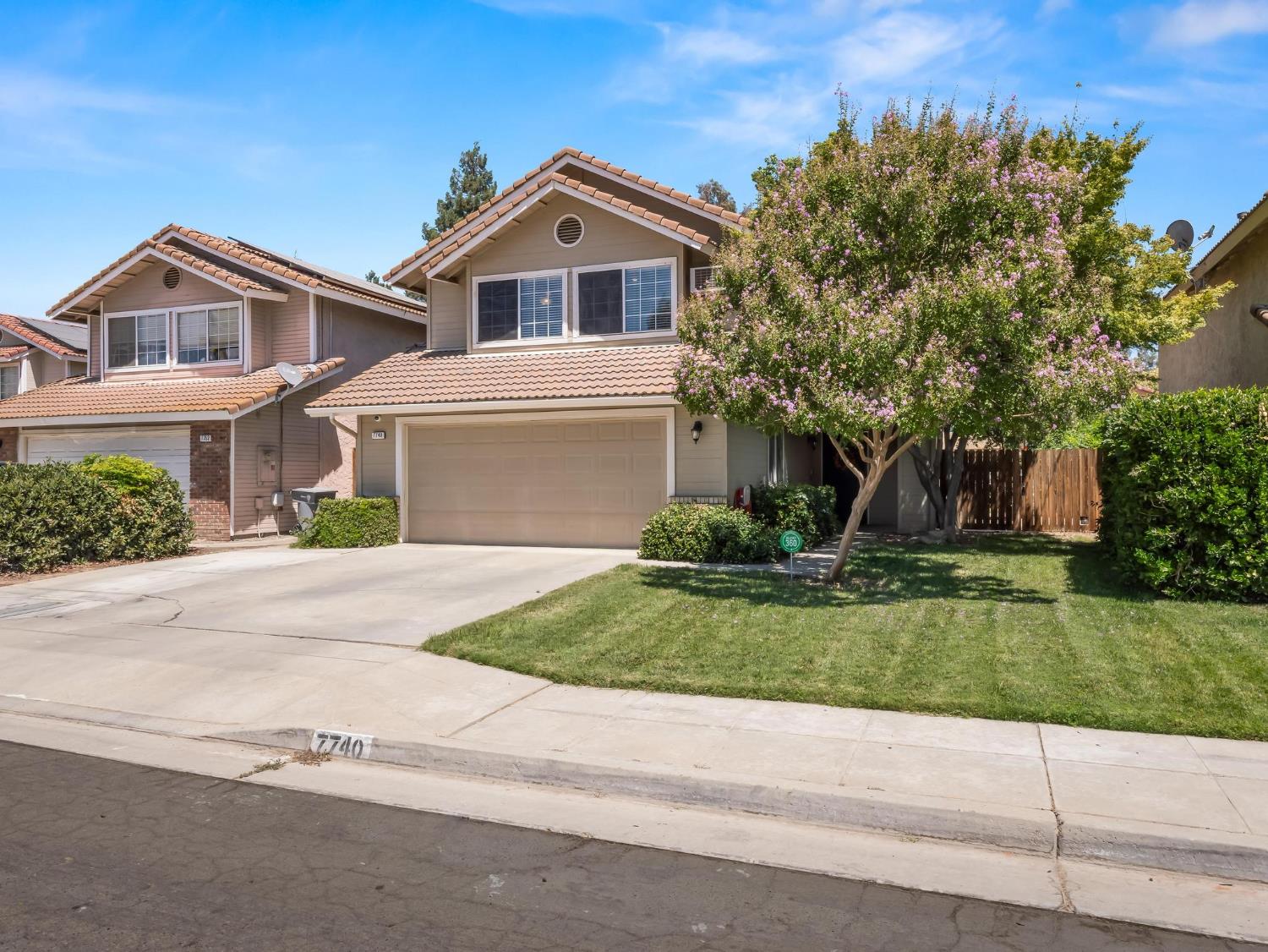 7740 N 8Th St, Fresno, CA 93720