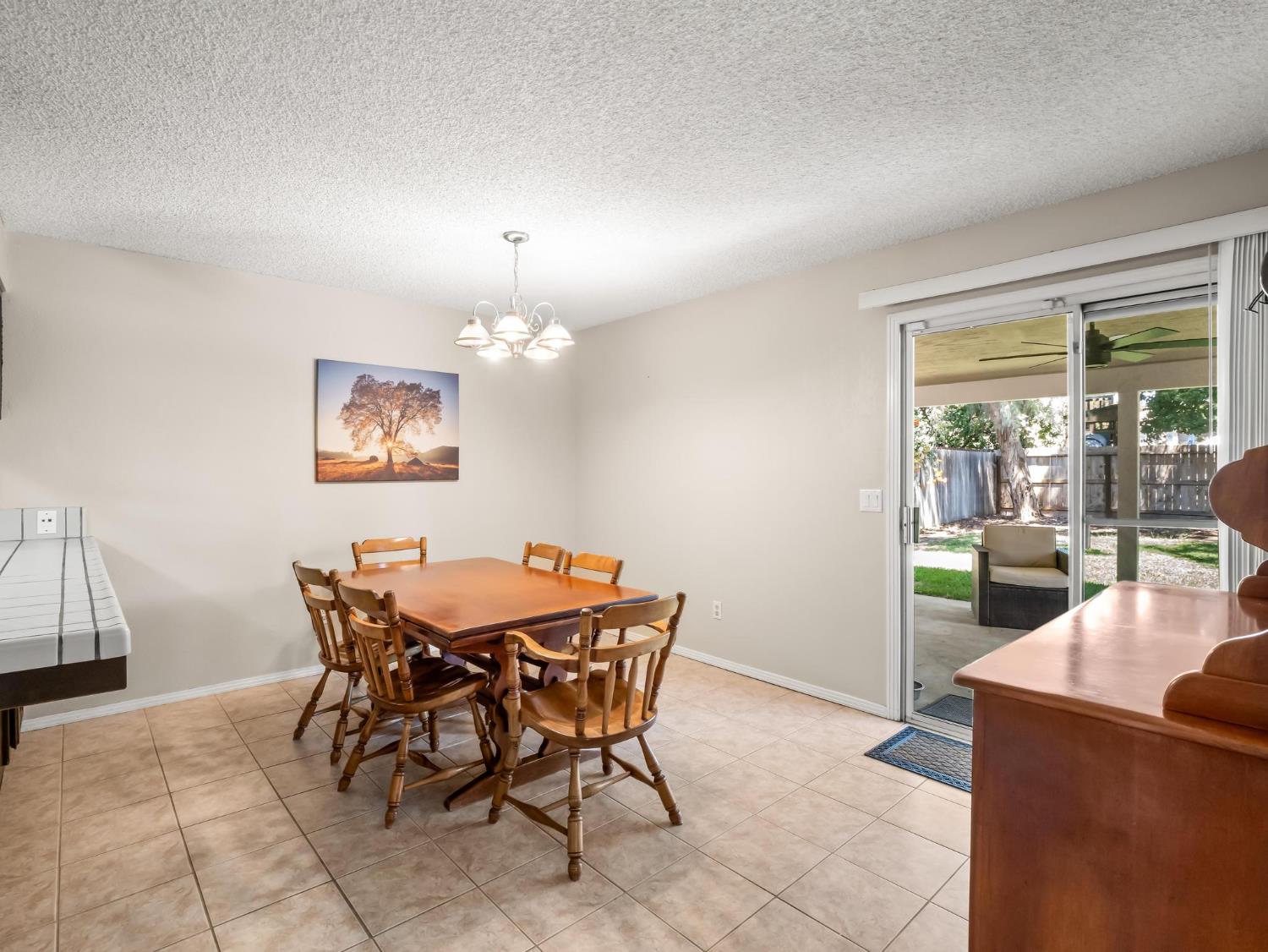 7740 N 8Th St, Fresno, CA 93720