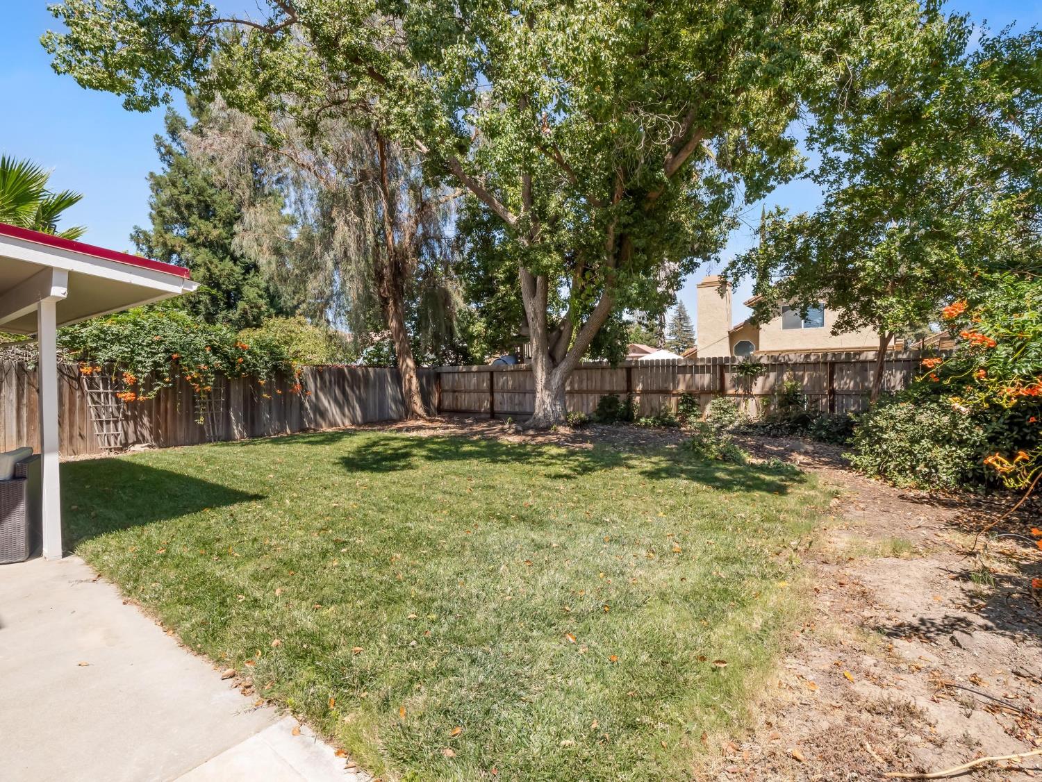 7740 N 8Th St, Fresno, CA 93720