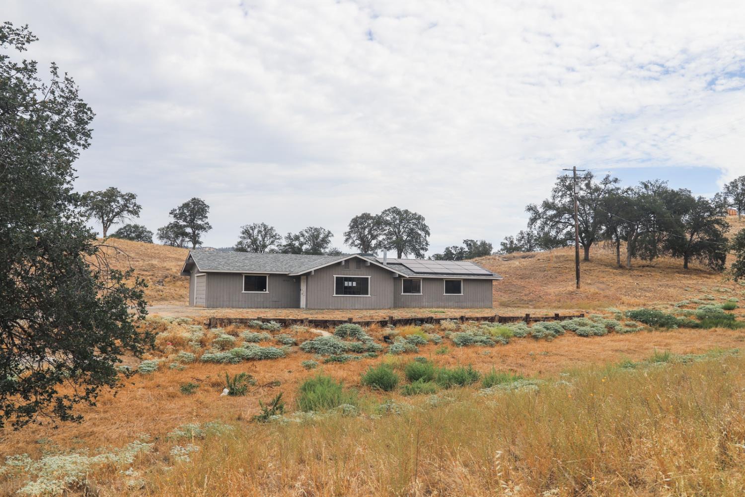 39503 S Lilley Way, Coarsegold, CA 93614