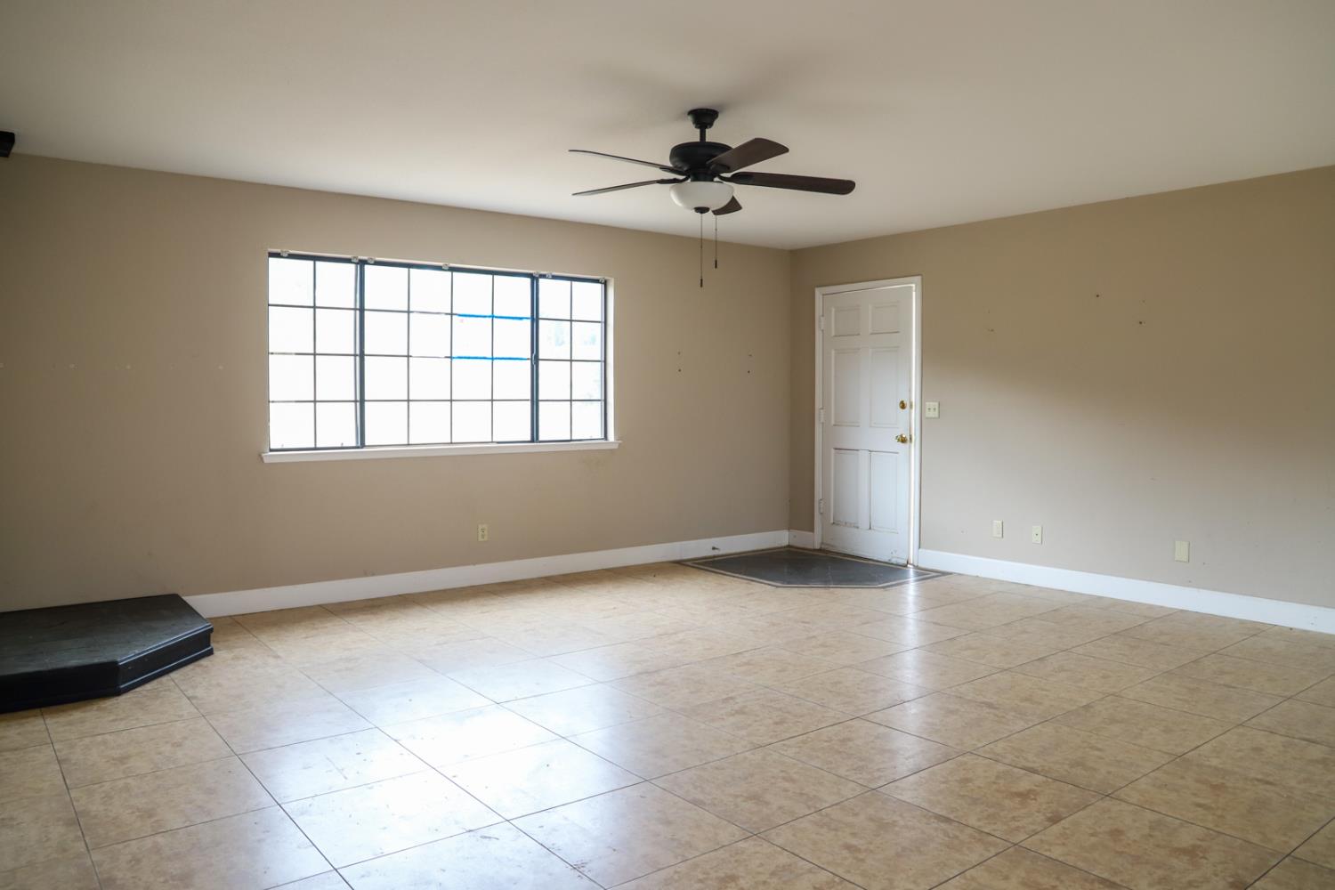39503 S Lilley Way, Coarsegold, CA 93614