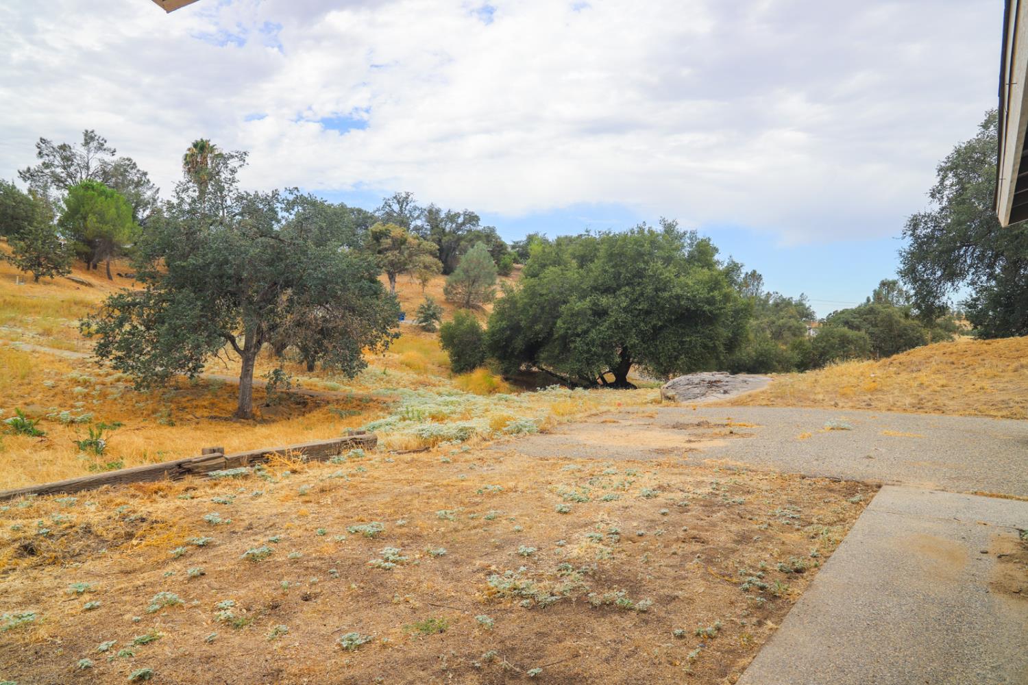 39503 S Lilley Way, Coarsegold, CA 93614