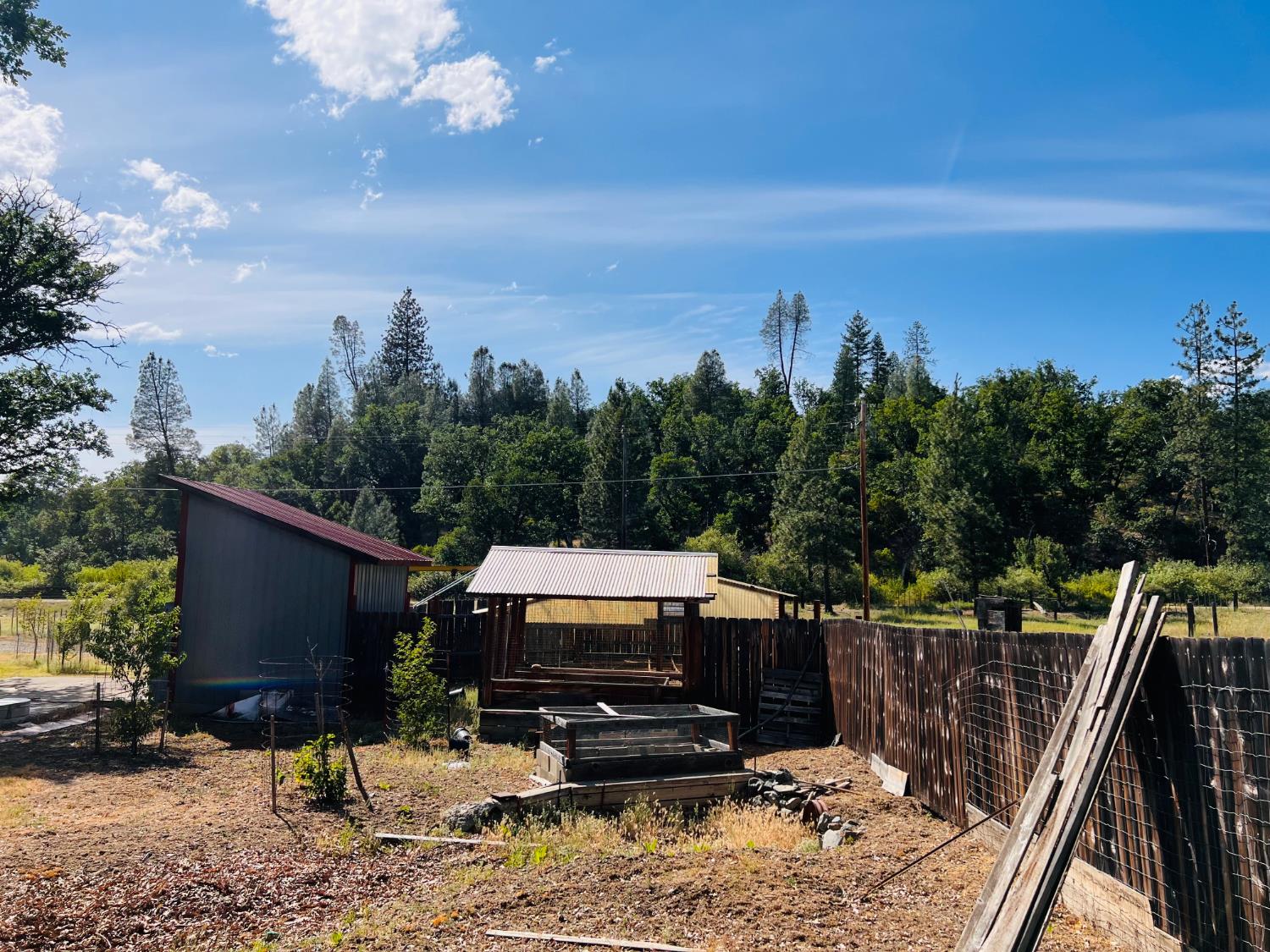 70 N Oak Ave, Hayfork, CA 96041