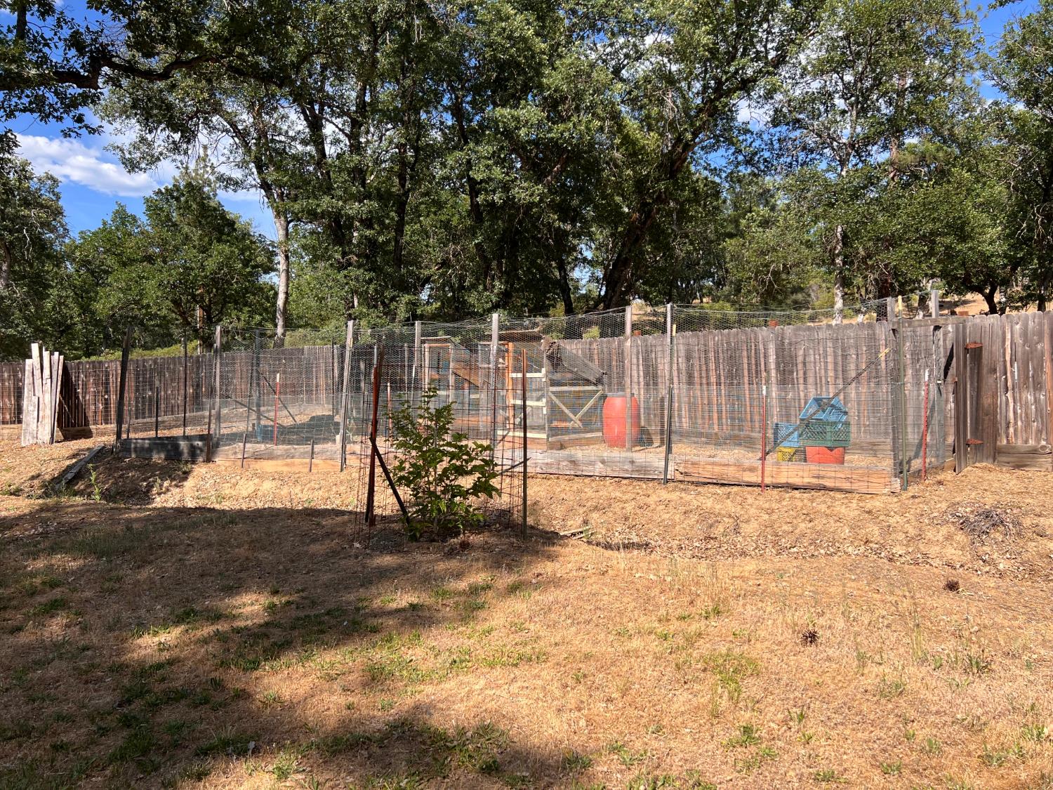 70 N Oak Ave, Hayfork, CA 96041
