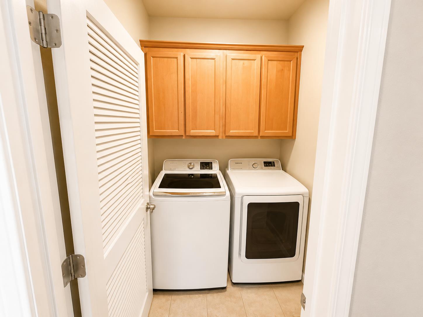 373 N Amedeo Ln, Clovis, CA 93611
