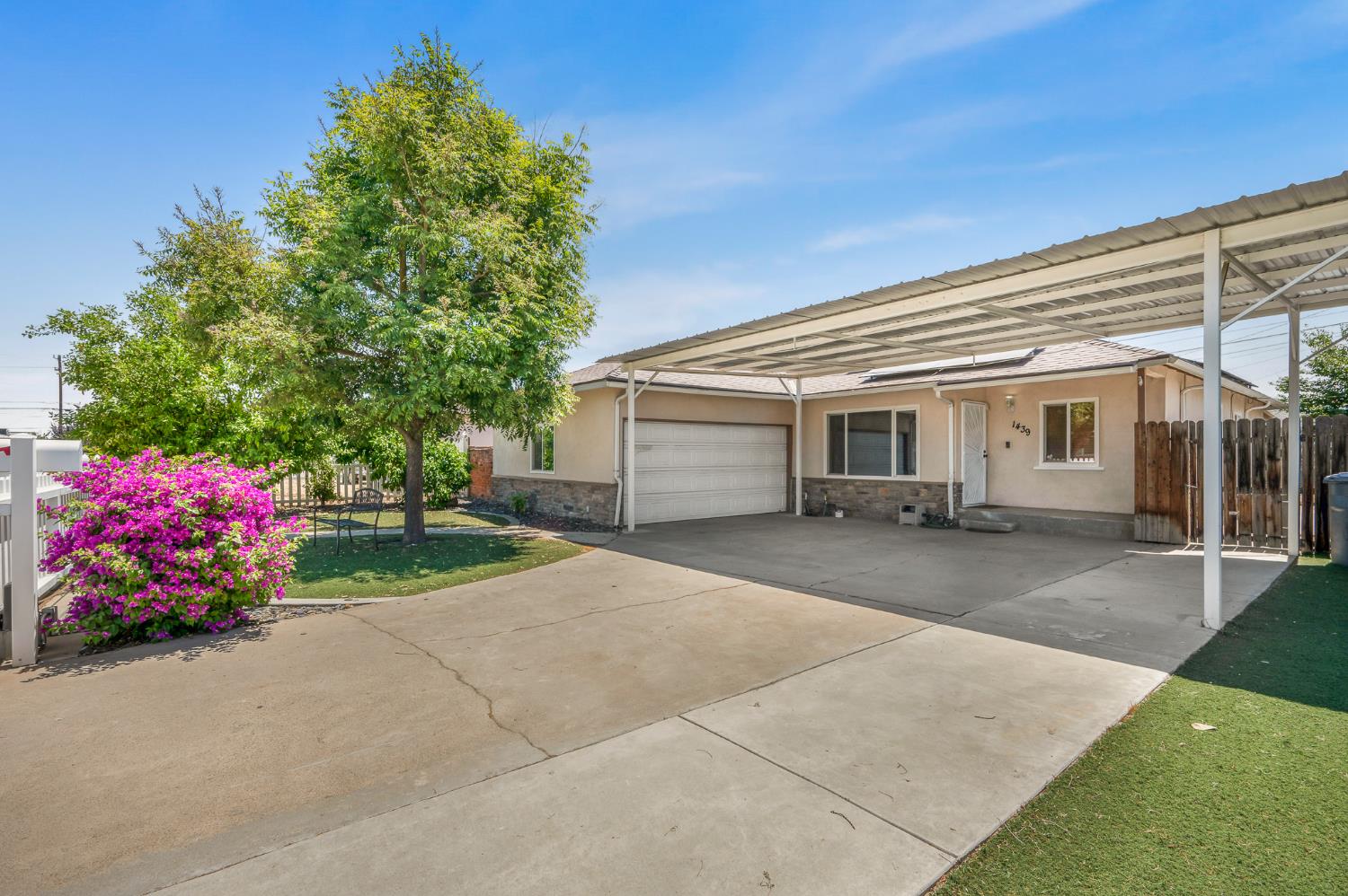 1439 Gary St, Selma, CA 93662