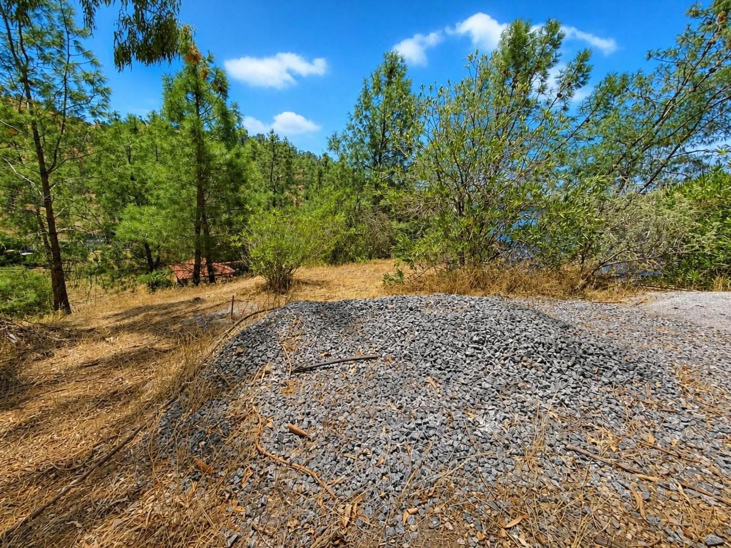 27990 Sky Harbour Rd, Friant, CA 93626