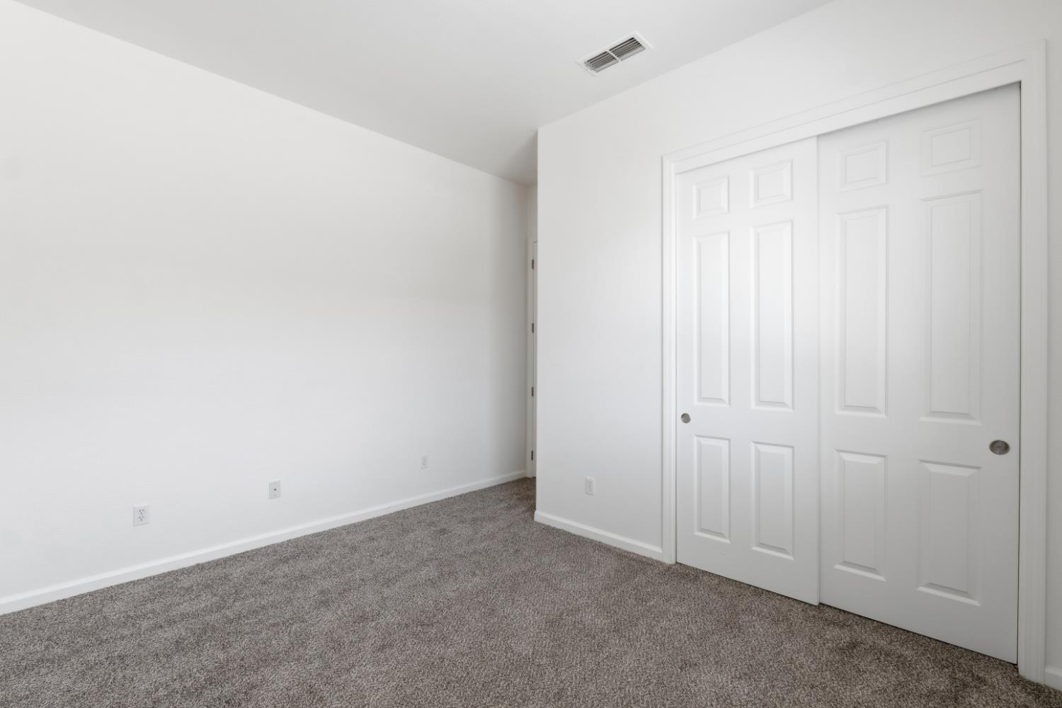 3325 W Stewart Ave, Visalia, CA 93291