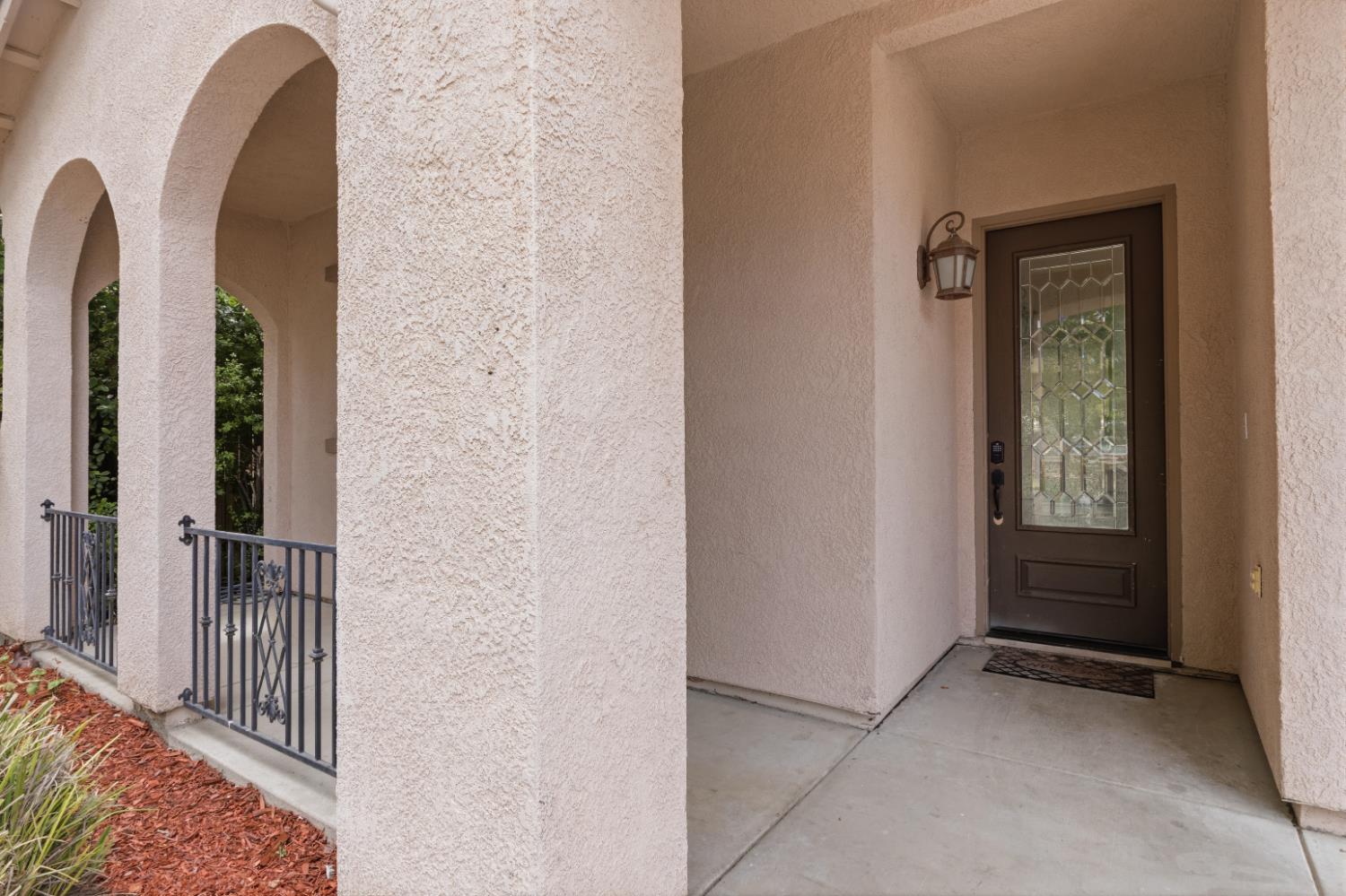 3325 W Stewart Ave, Visalia, CA 93291