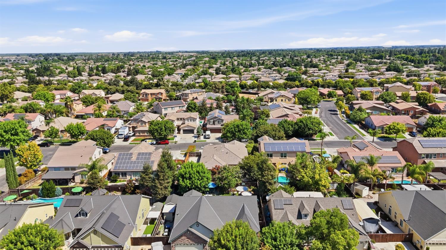 3325 W Stewart Ave, Visalia, CA 93291
