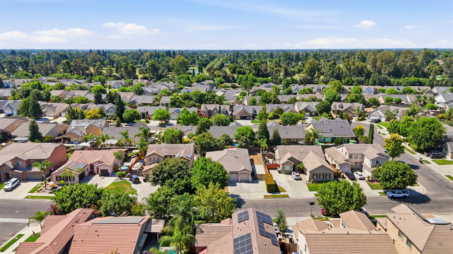 3325 W Stewart Ave, Visalia, CA 93291