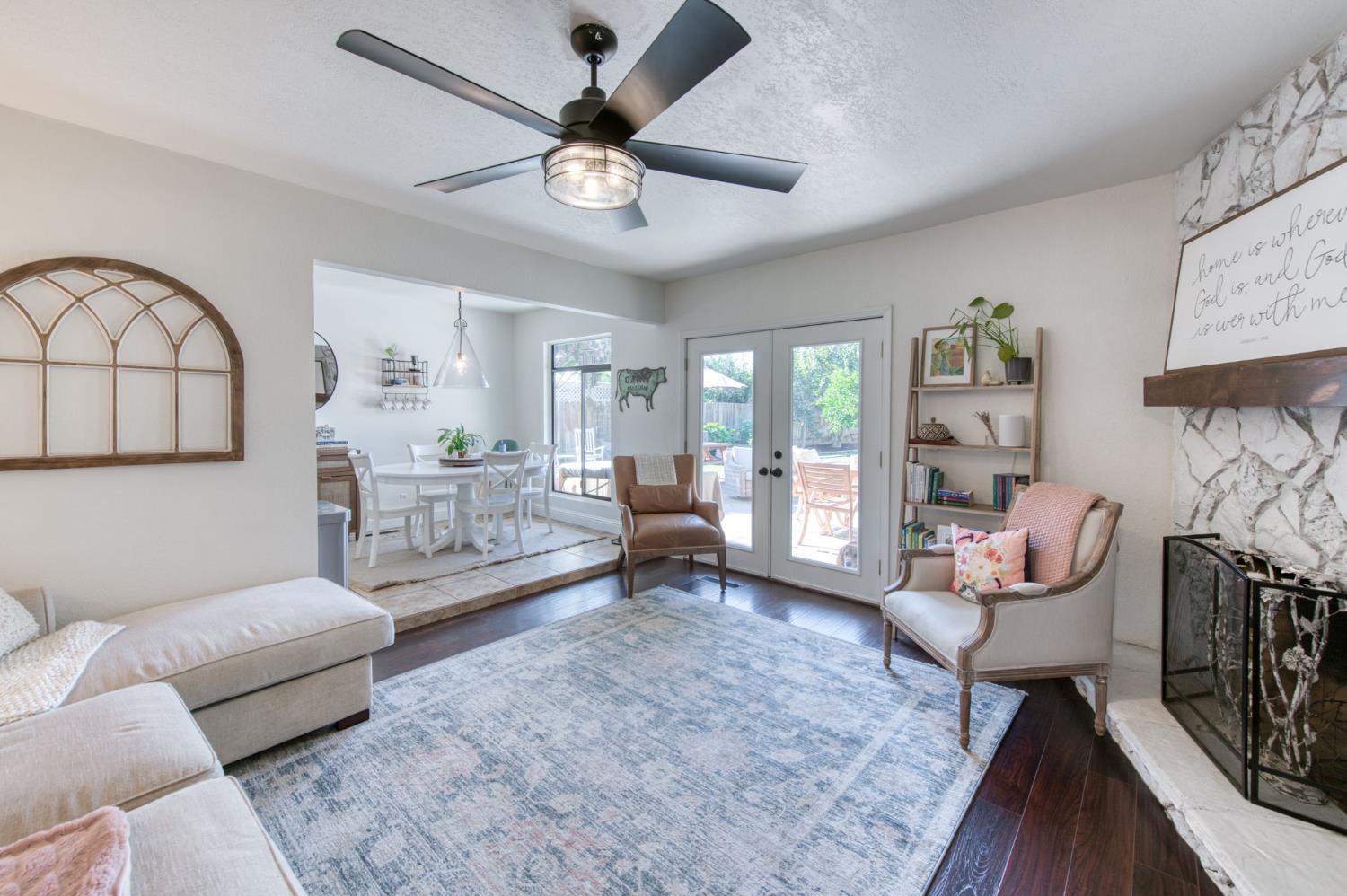 675 W Palo Alto Ave, Fresno, CA 93704