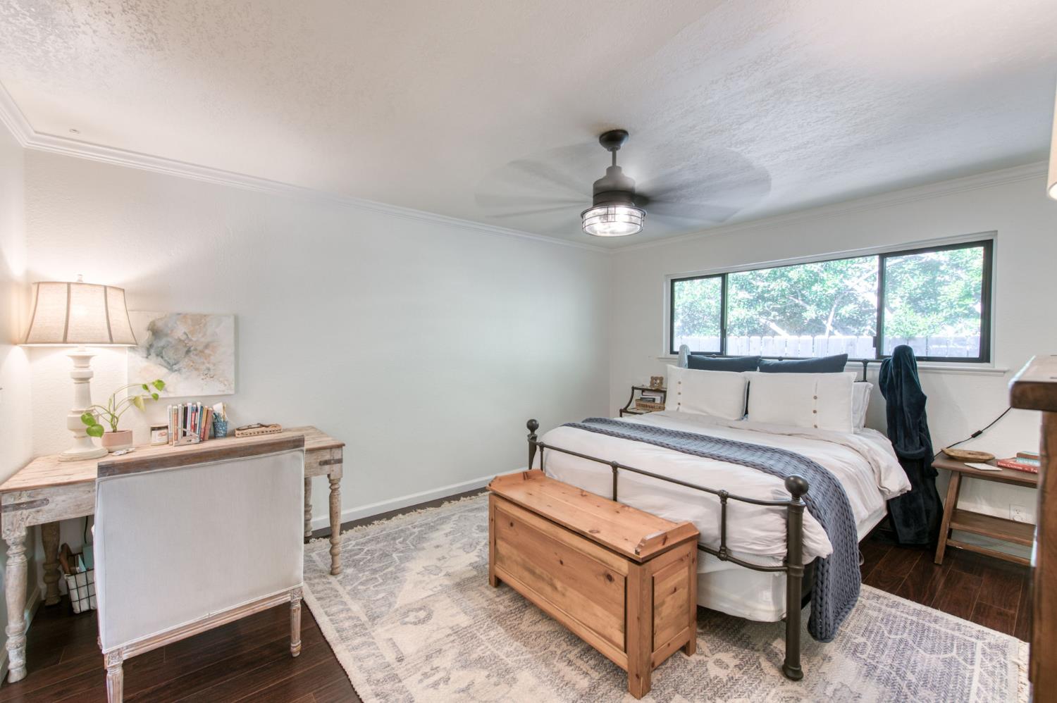 675 W Palo Alto Ave, Fresno, CA 93704