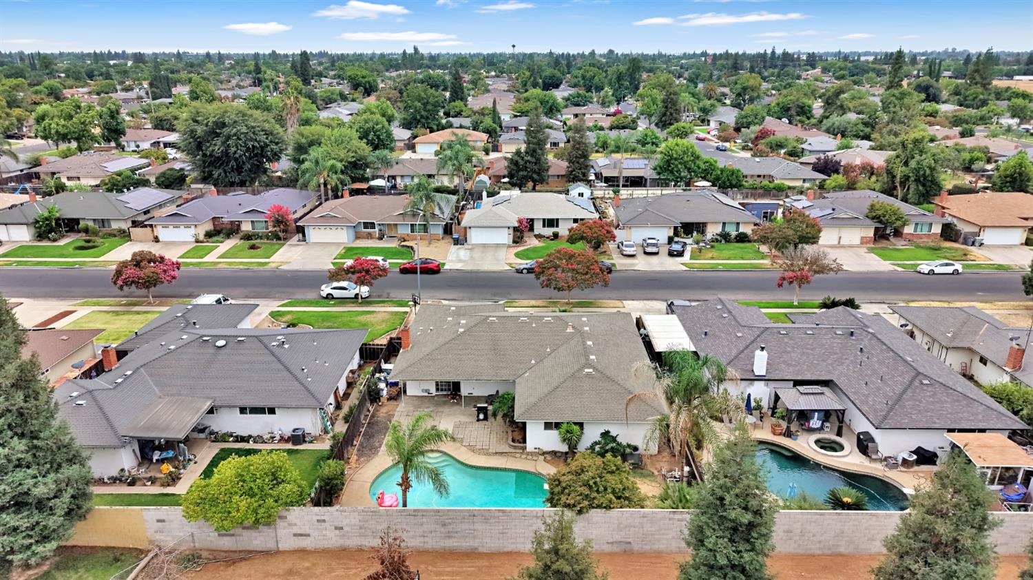 516 E Magill Ave, Fresno, CA 93710