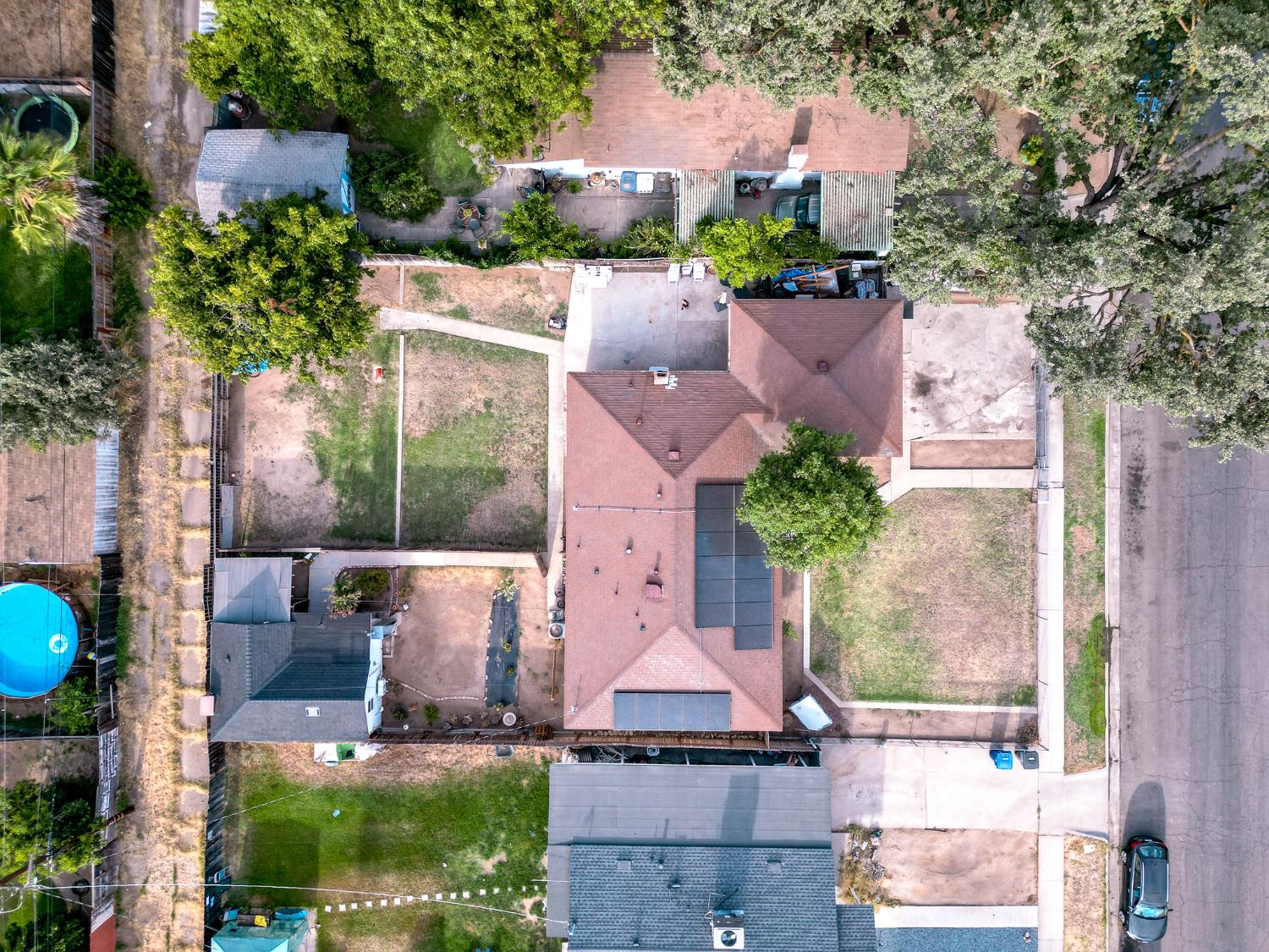 555 E Fountain Way, Fresno, CA 93704