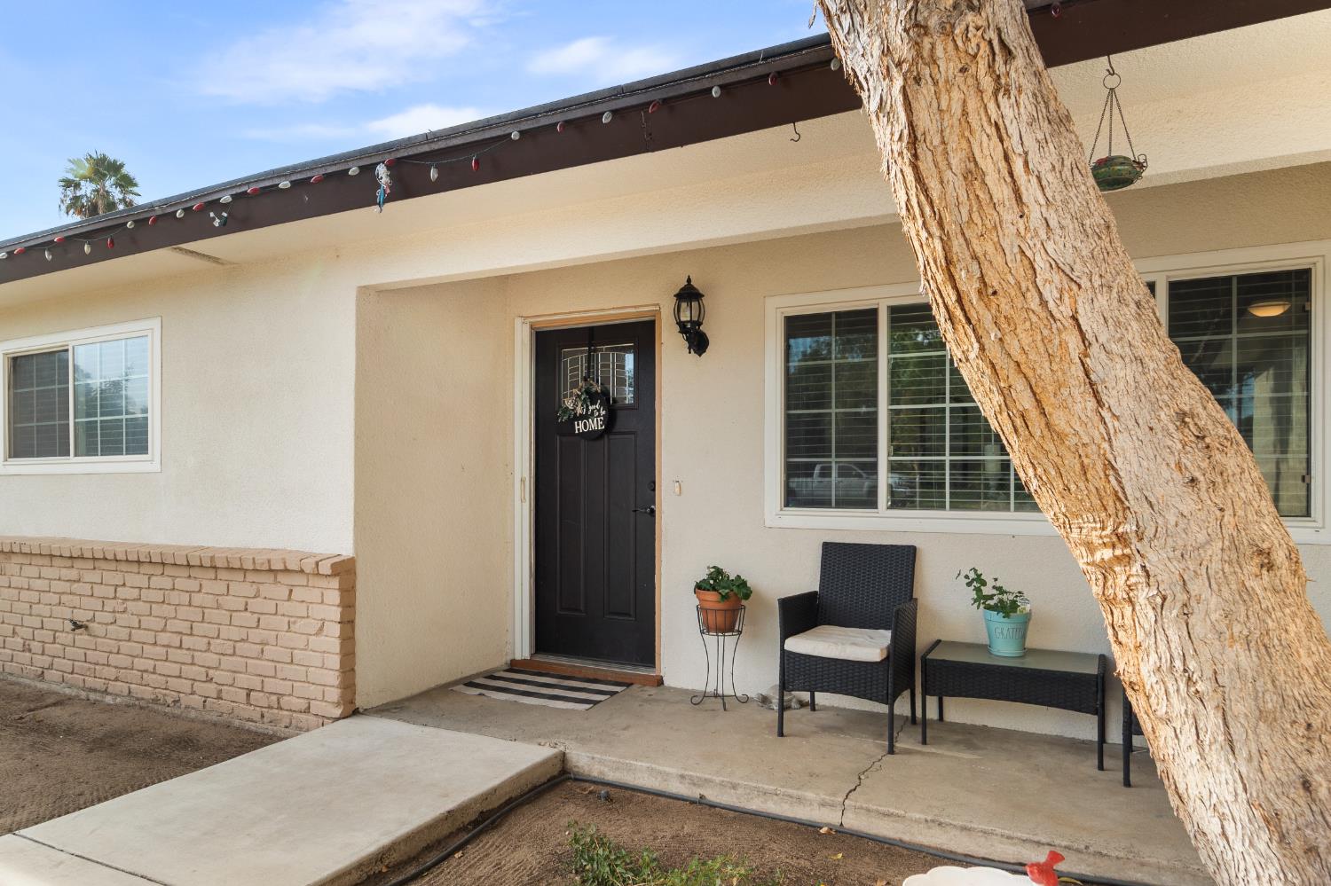 555 E Fountain Way, Fresno, CA 93704