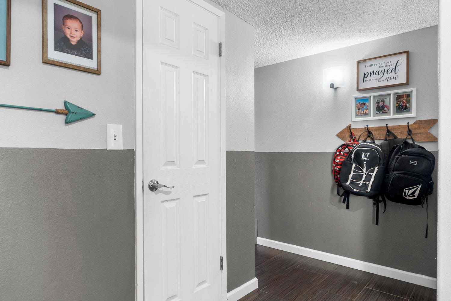 555 E Fountain Way, Fresno, CA 93704