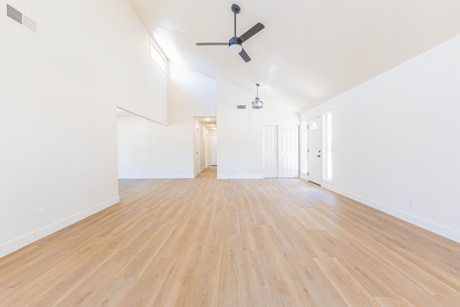 29616 Glacier Ct, Coarsegold, CA 93614