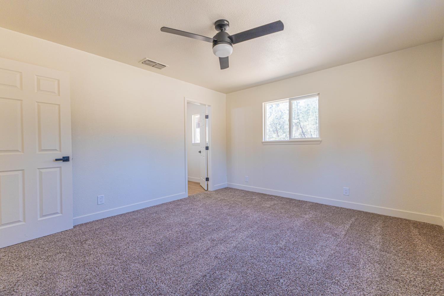 29616 Glacier Ct, Coarsegold, CA 93614