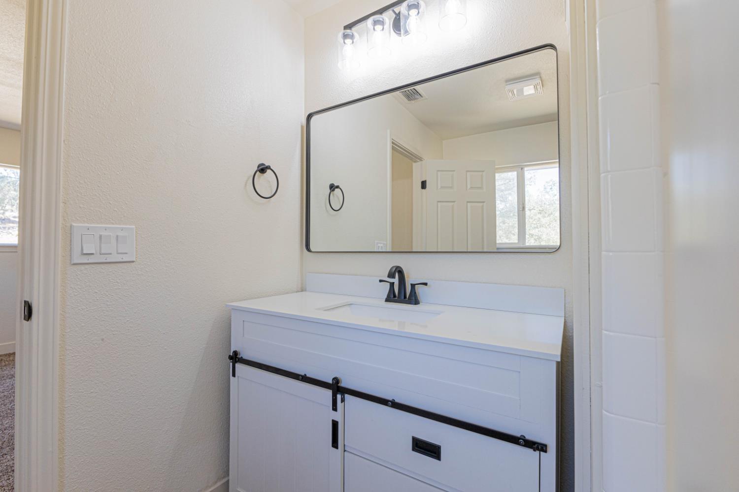 29616 Glacier Ct, Coarsegold, CA 93614