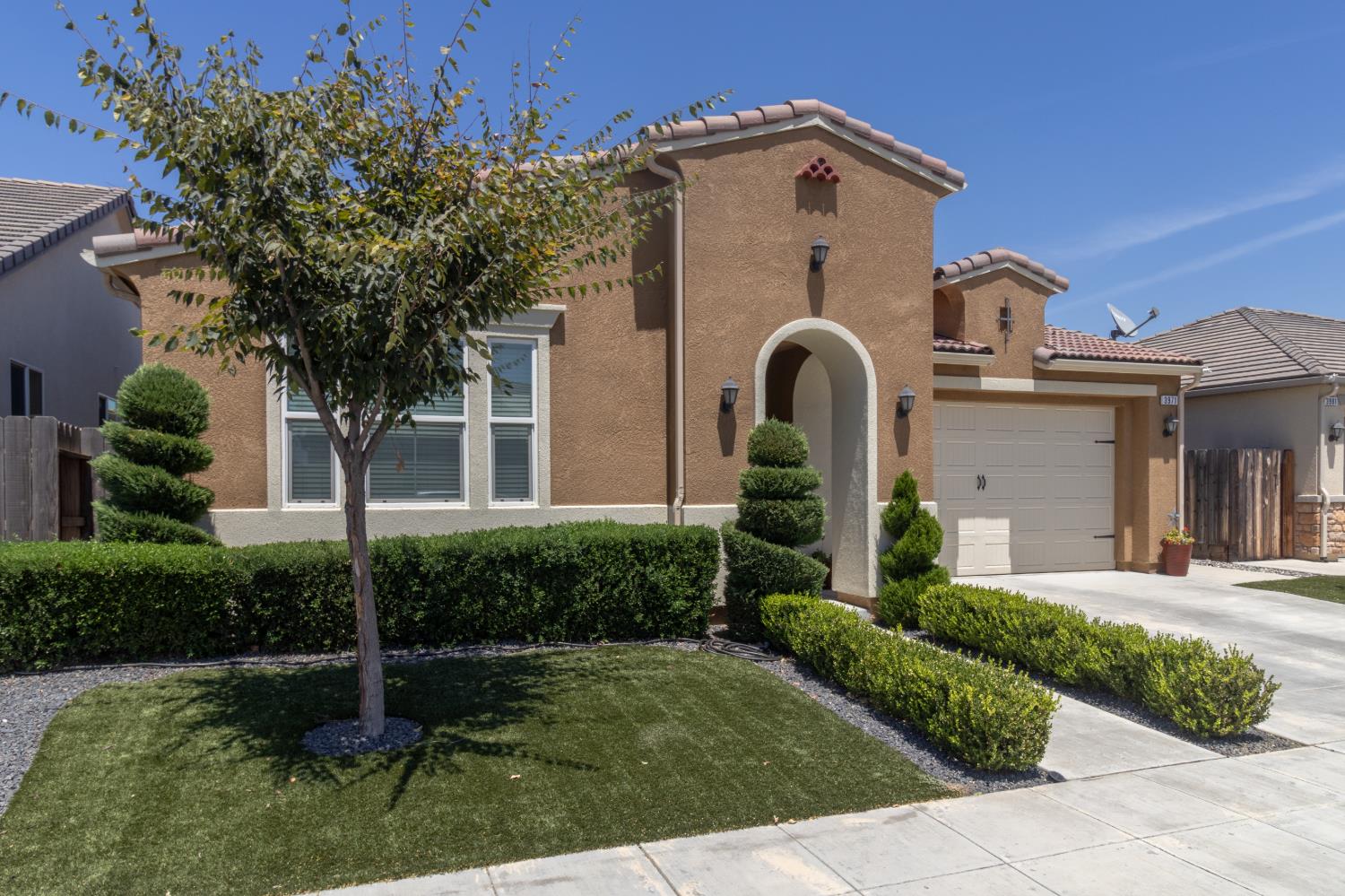 3971 Saginaw Ave, Clovis, CA 93619