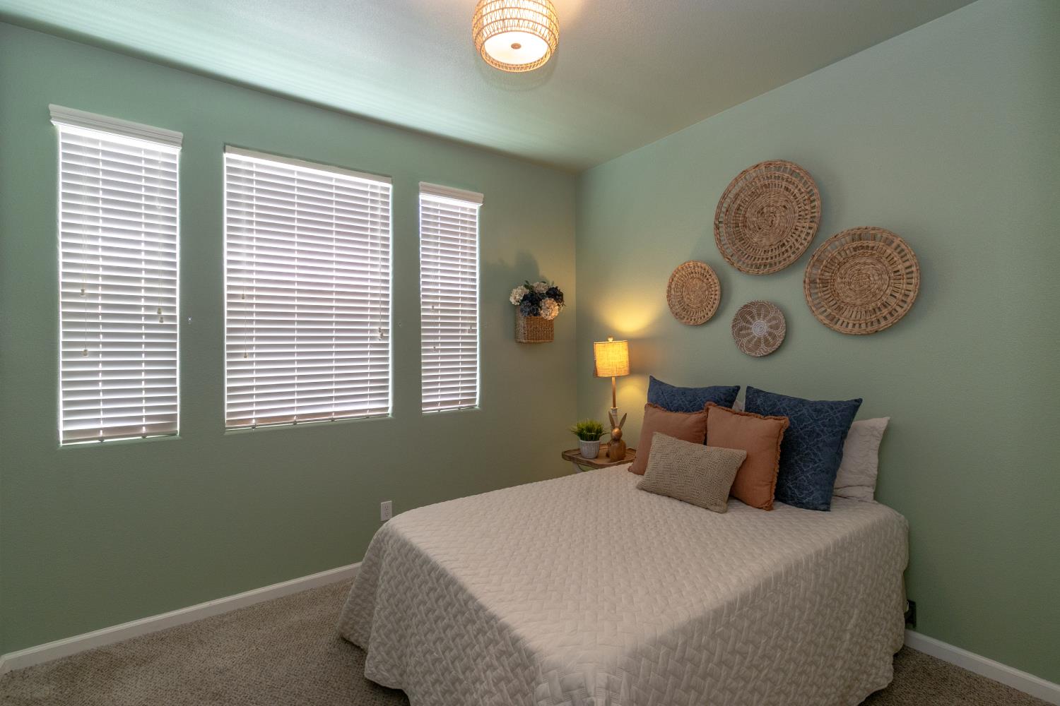 3971 Saginaw Ave, Clovis, CA 93619