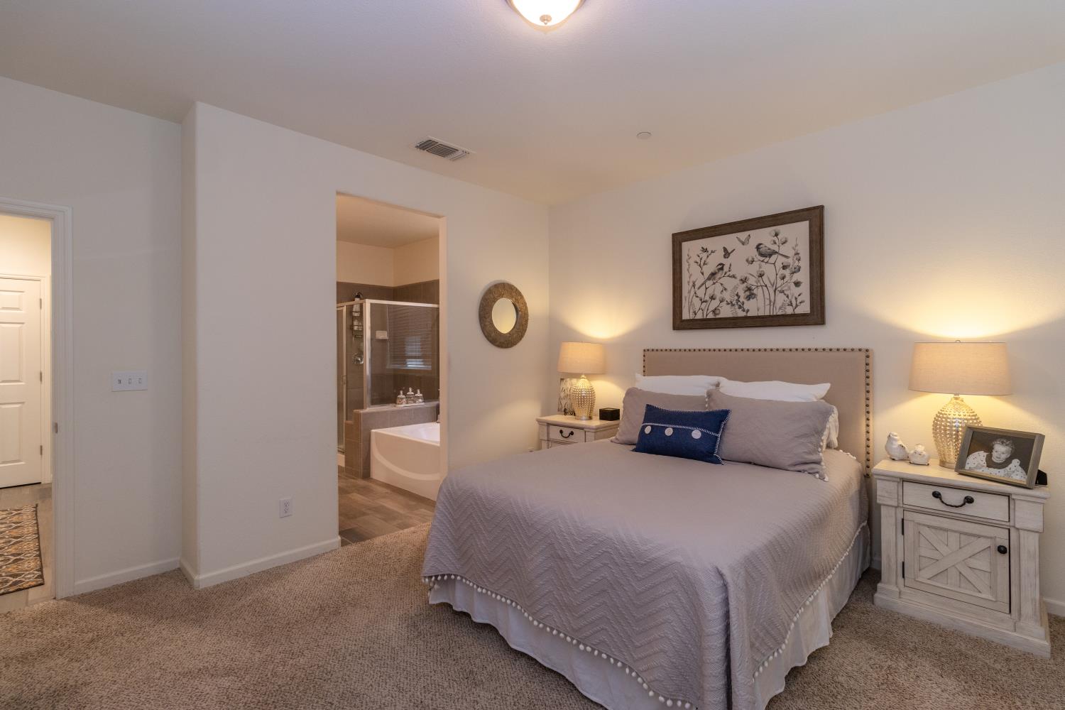 3971 Saginaw Ave, Clovis, CA 93619
