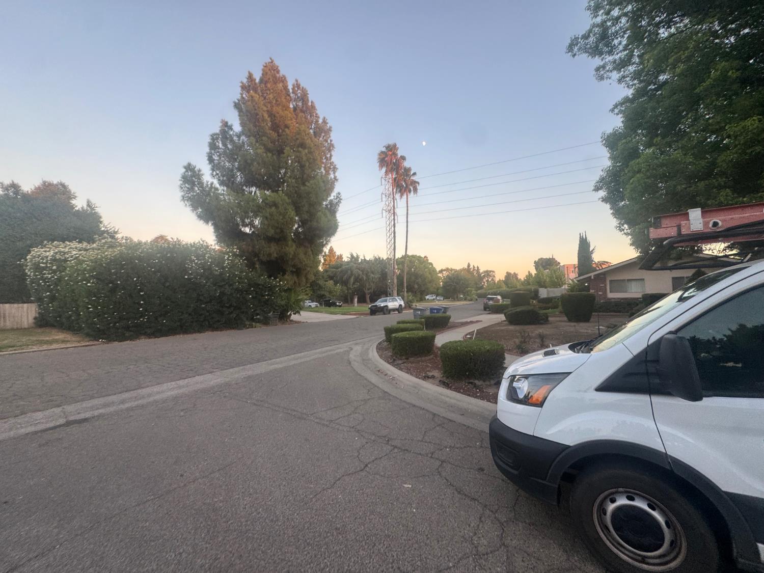 325 N Manila Ave, Fresno, CA 93727