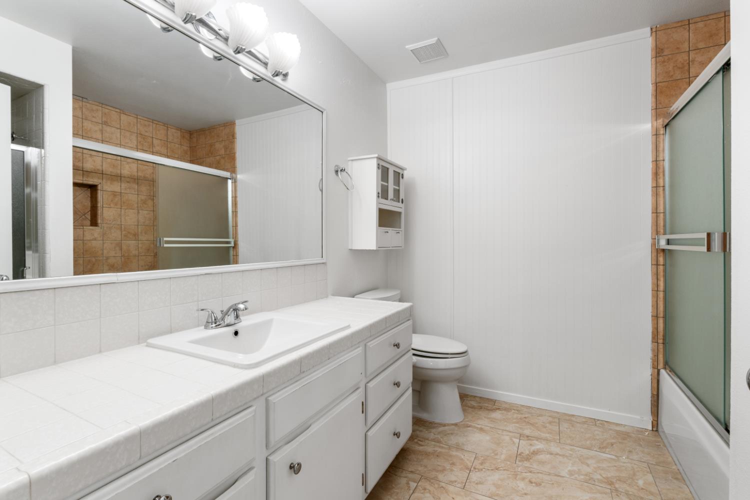1739 W Santa Ana Ave, Fresno, CA 93705
