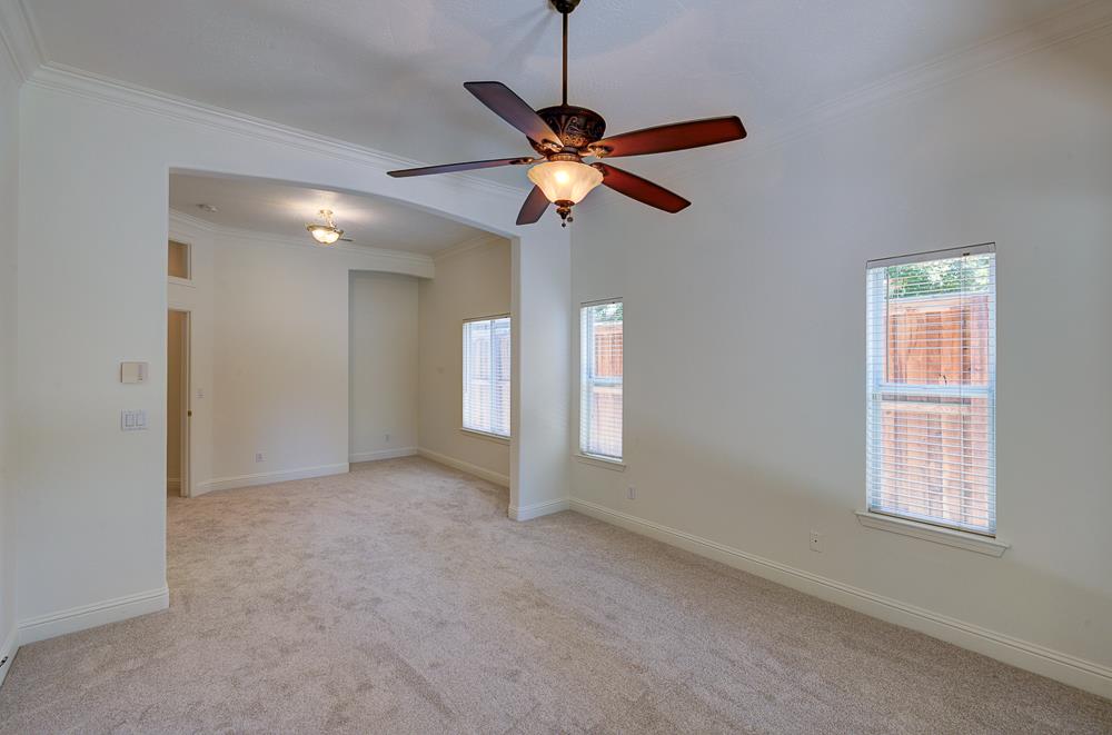 274 W Lester Ave, Clovis, CA 93619
