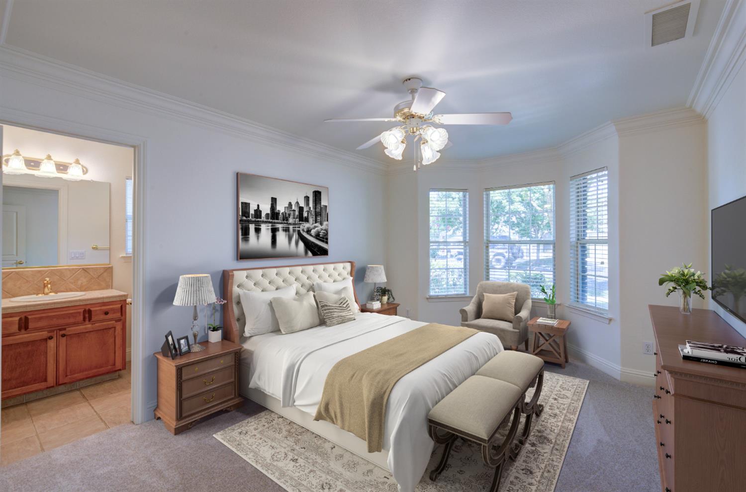 274 W Lester Ave, Clovis, CA 93619