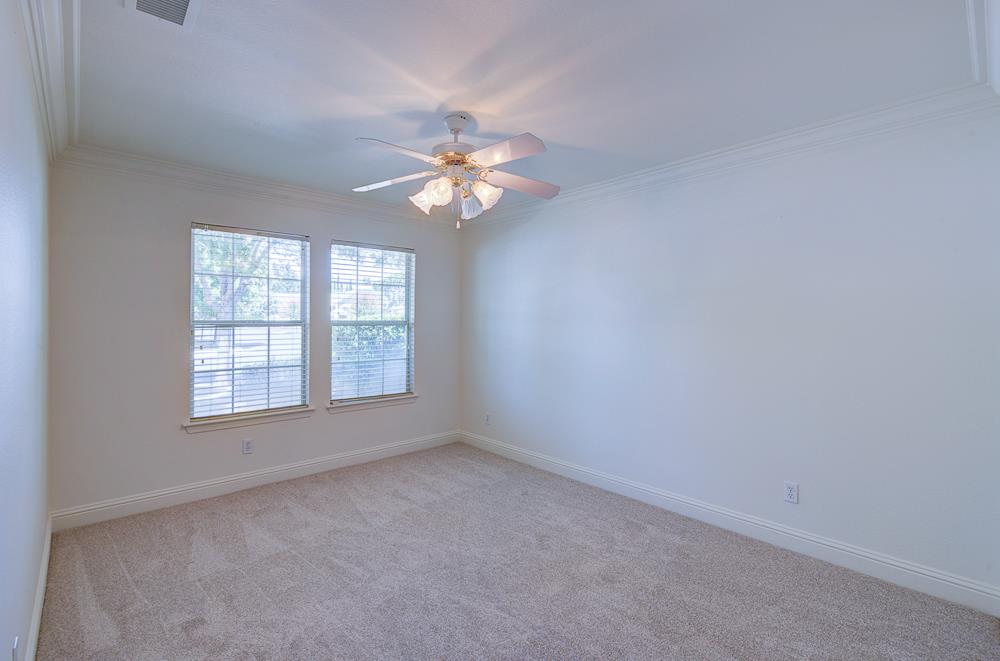 274 W Lester Ave, Clovis, CA 93619