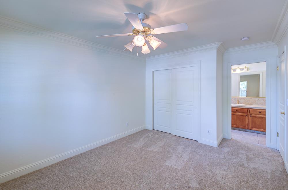 274 W Lester Ave, Clovis, CA 93619