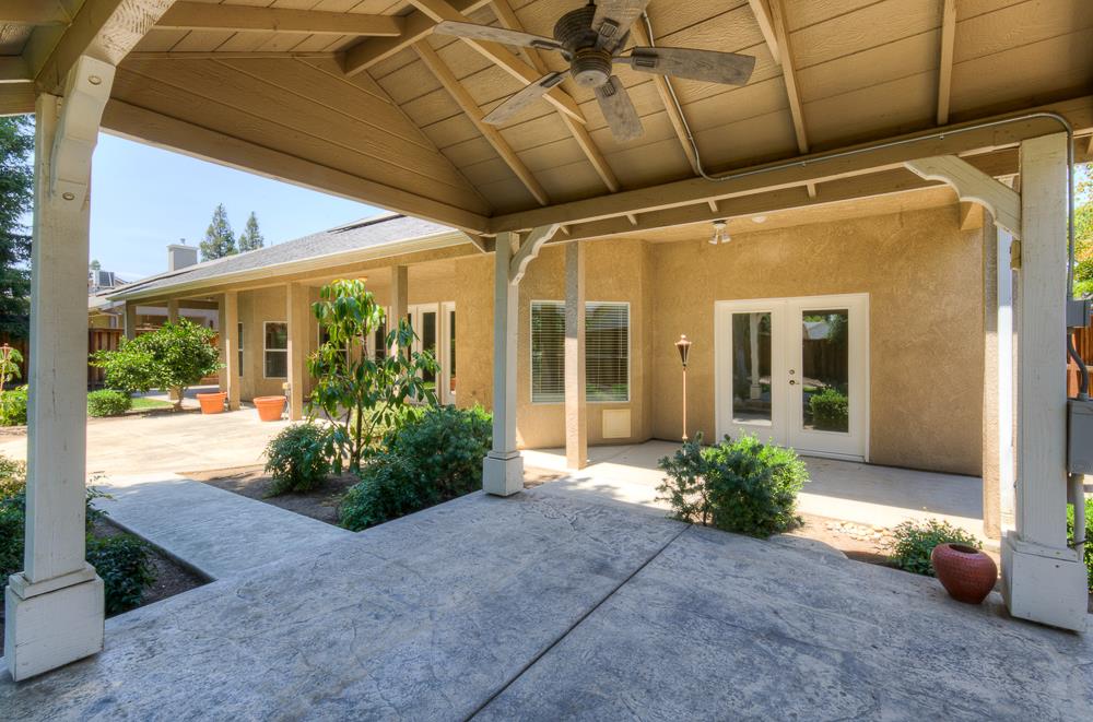 274 W Lester Ave, Clovis, CA 93619