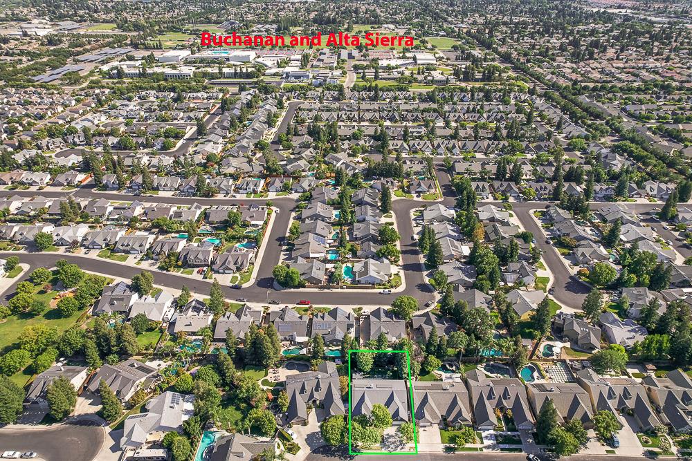 274 W Lester Ave, Clovis, CA 93619