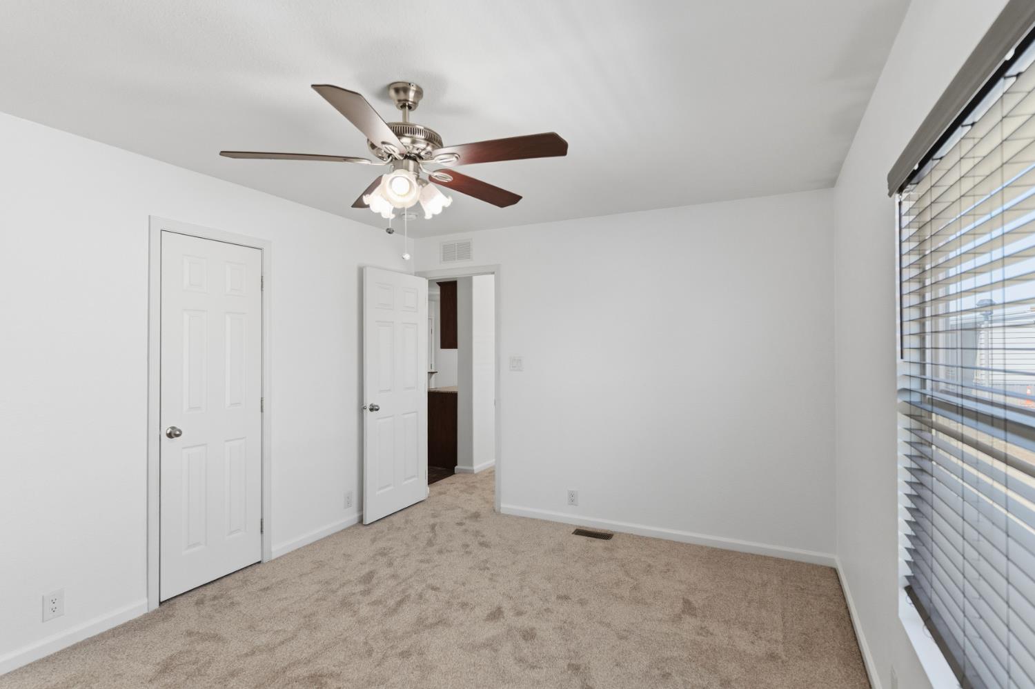 105 W Herndon Ave #73, Fresno, CA 93650