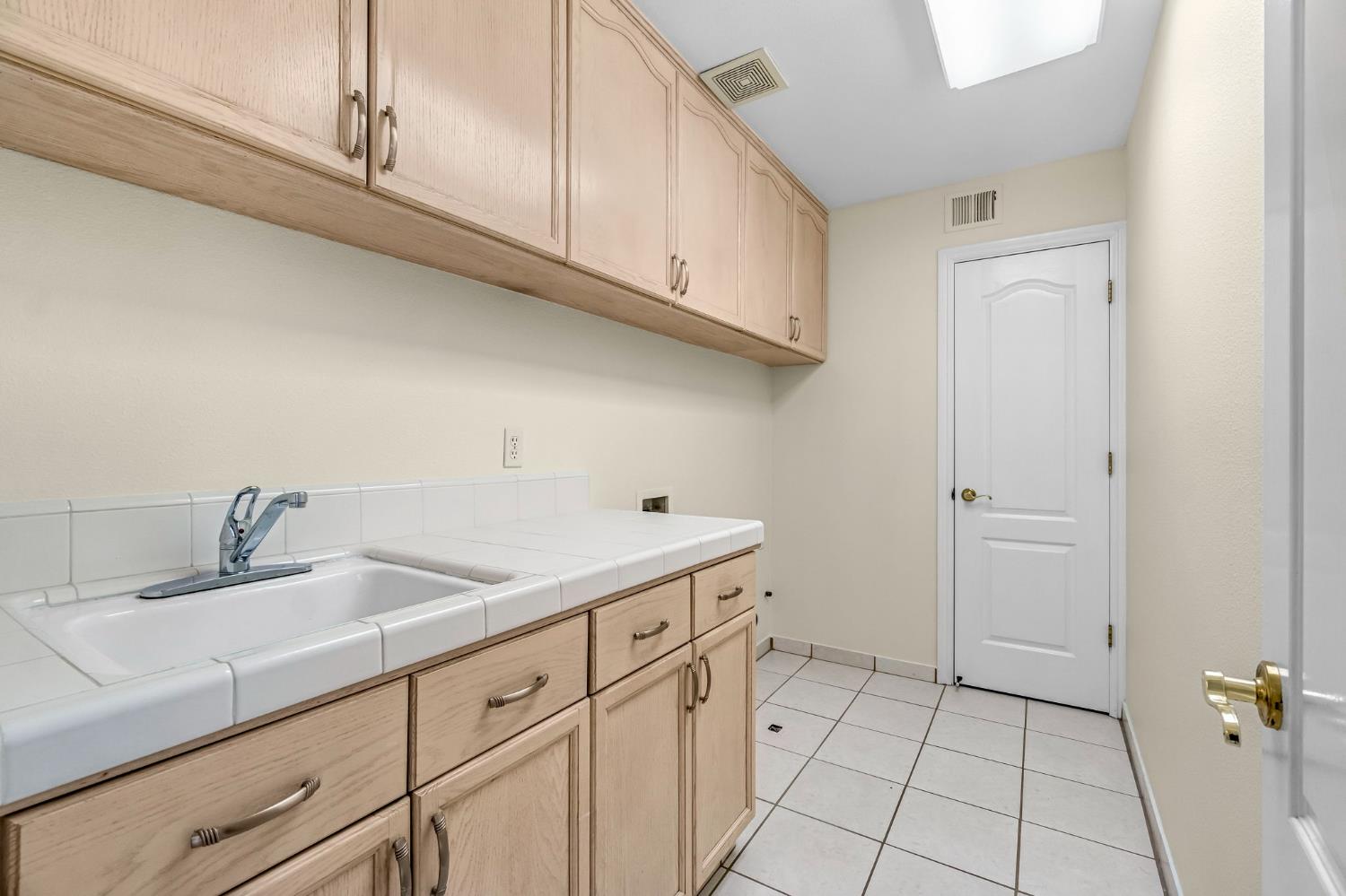 3003 W Wellington Ln, Fresno, CA 93711