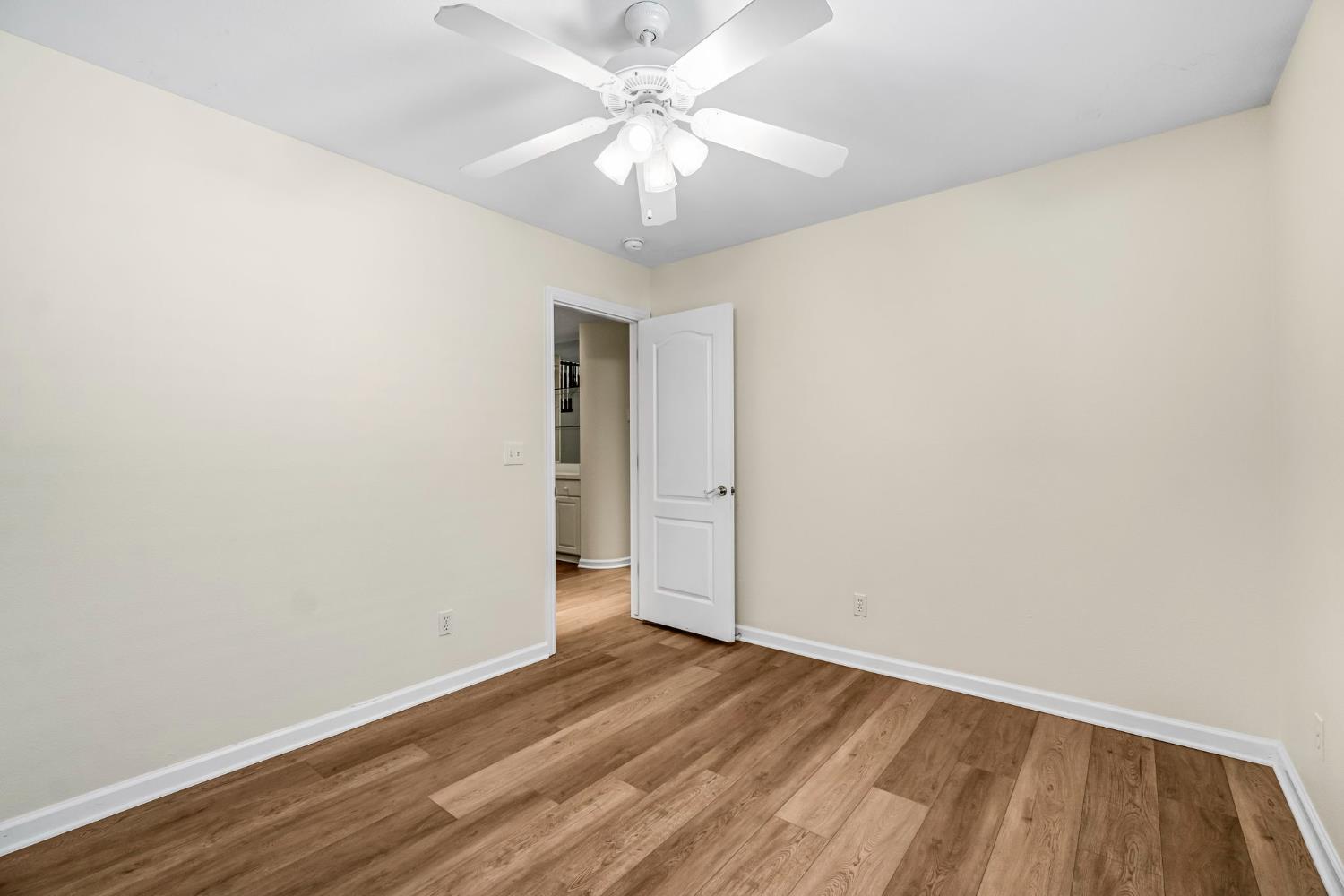 3003 W Wellington Ln, Fresno, CA 93711