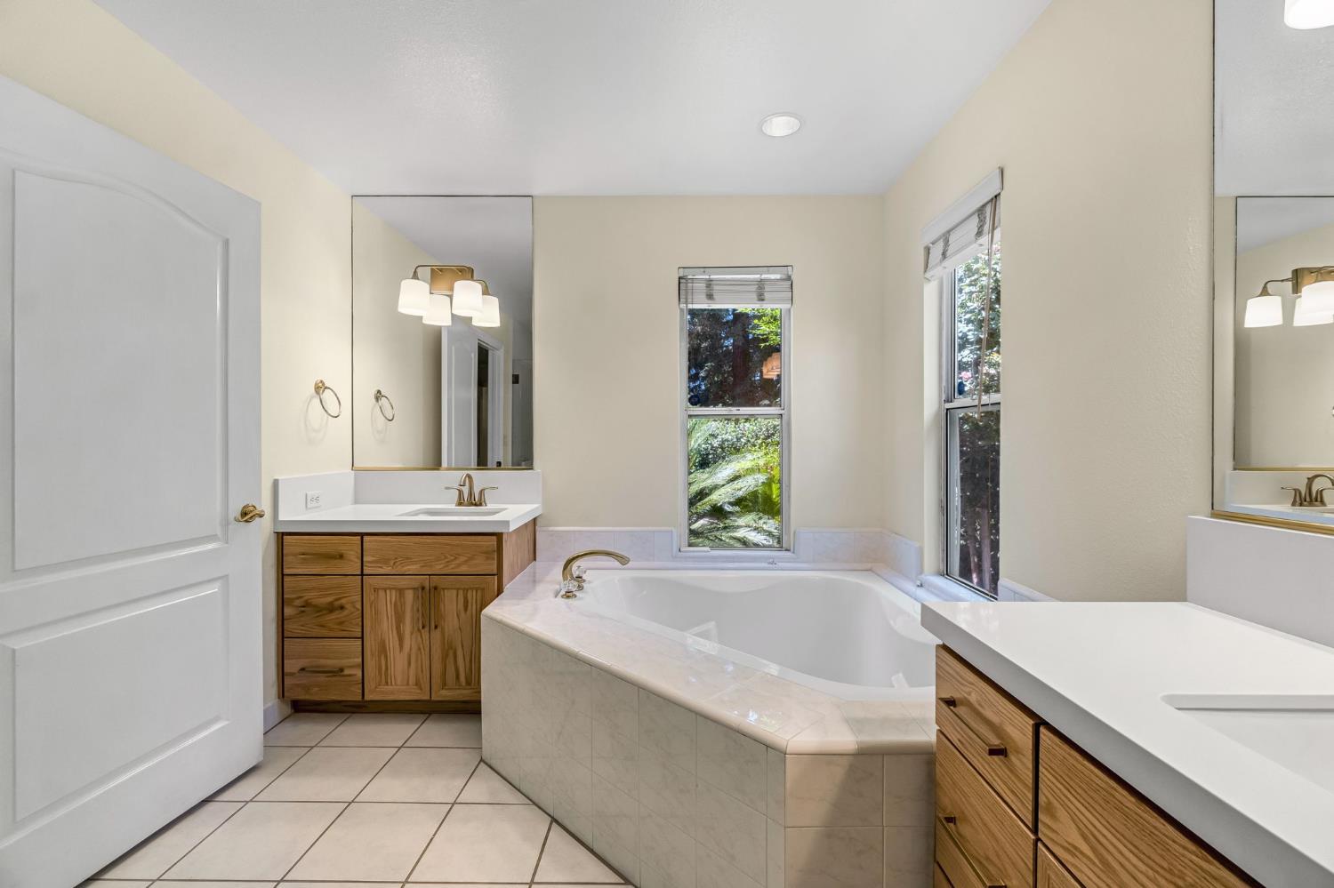 3003 W Wellington Ln, Fresno, CA 93711