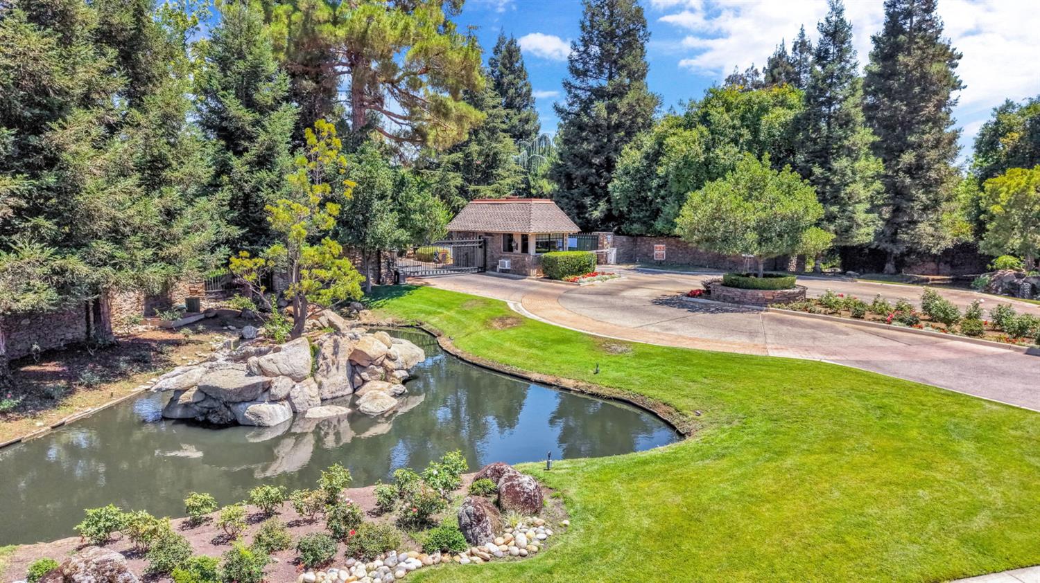 3003 W Wellington Ln, Fresno, CA 93711