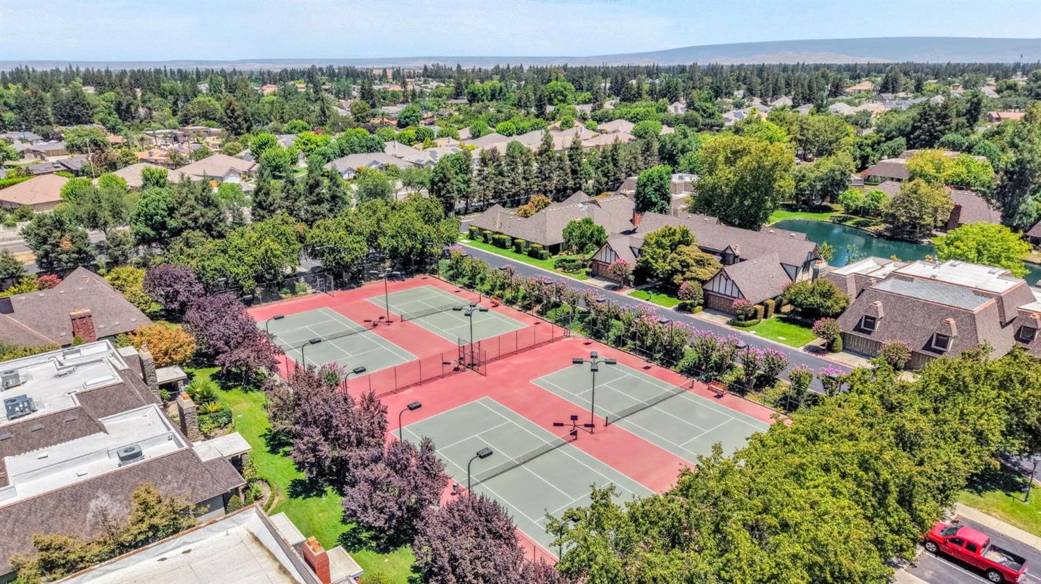 3003 W Wellington Ln, Fresno, CA 93711