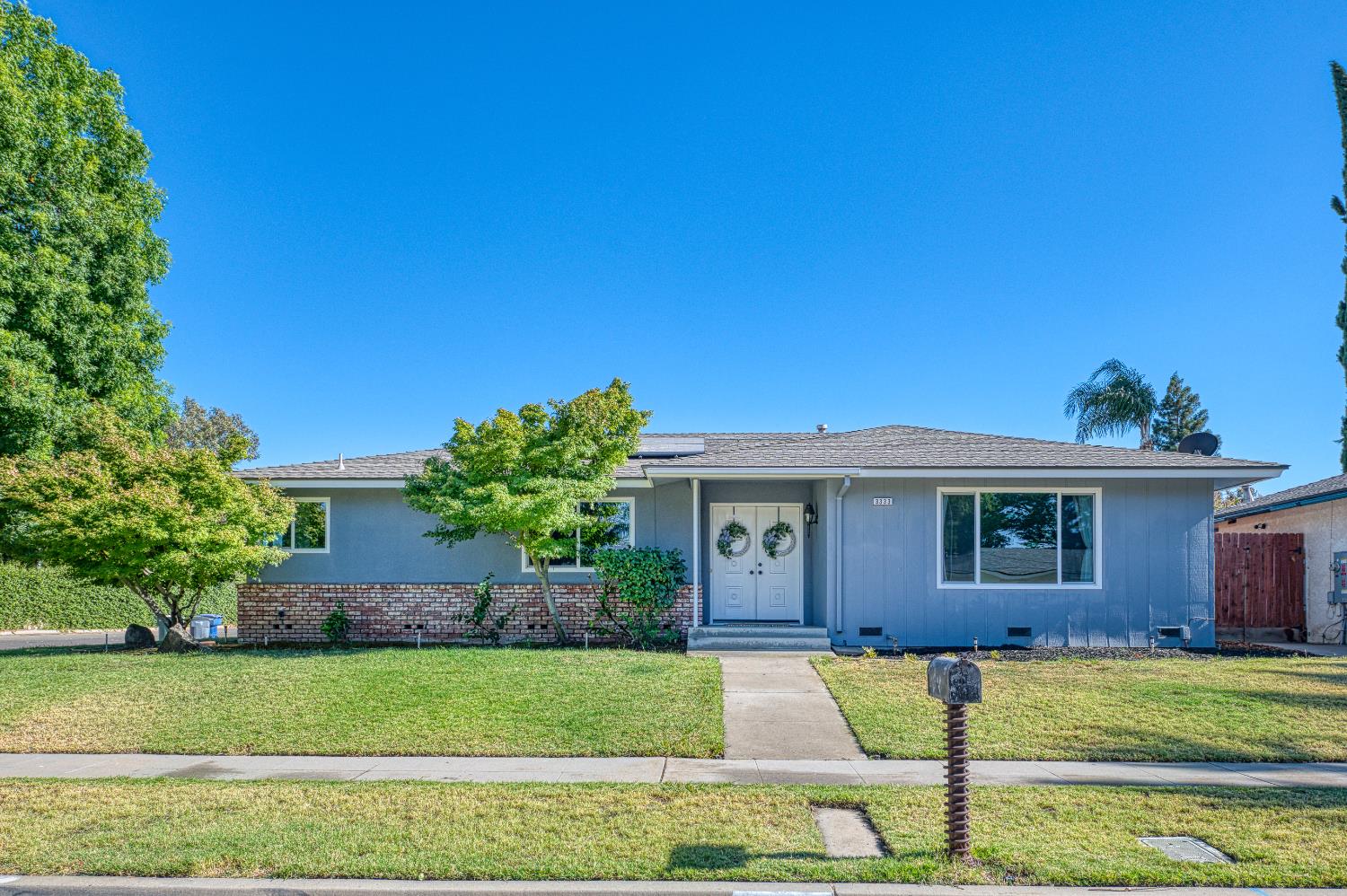 3333 E Ellery Ave, Fresno, CA 93710