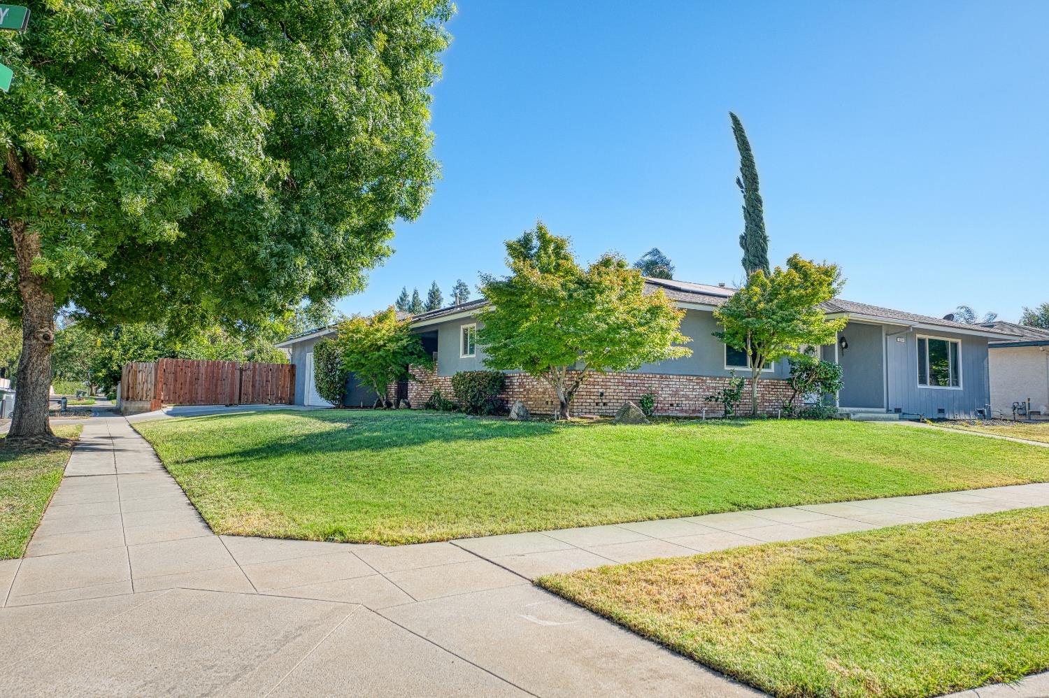 3333 E Ellery Ave, Fresno, CA 93710